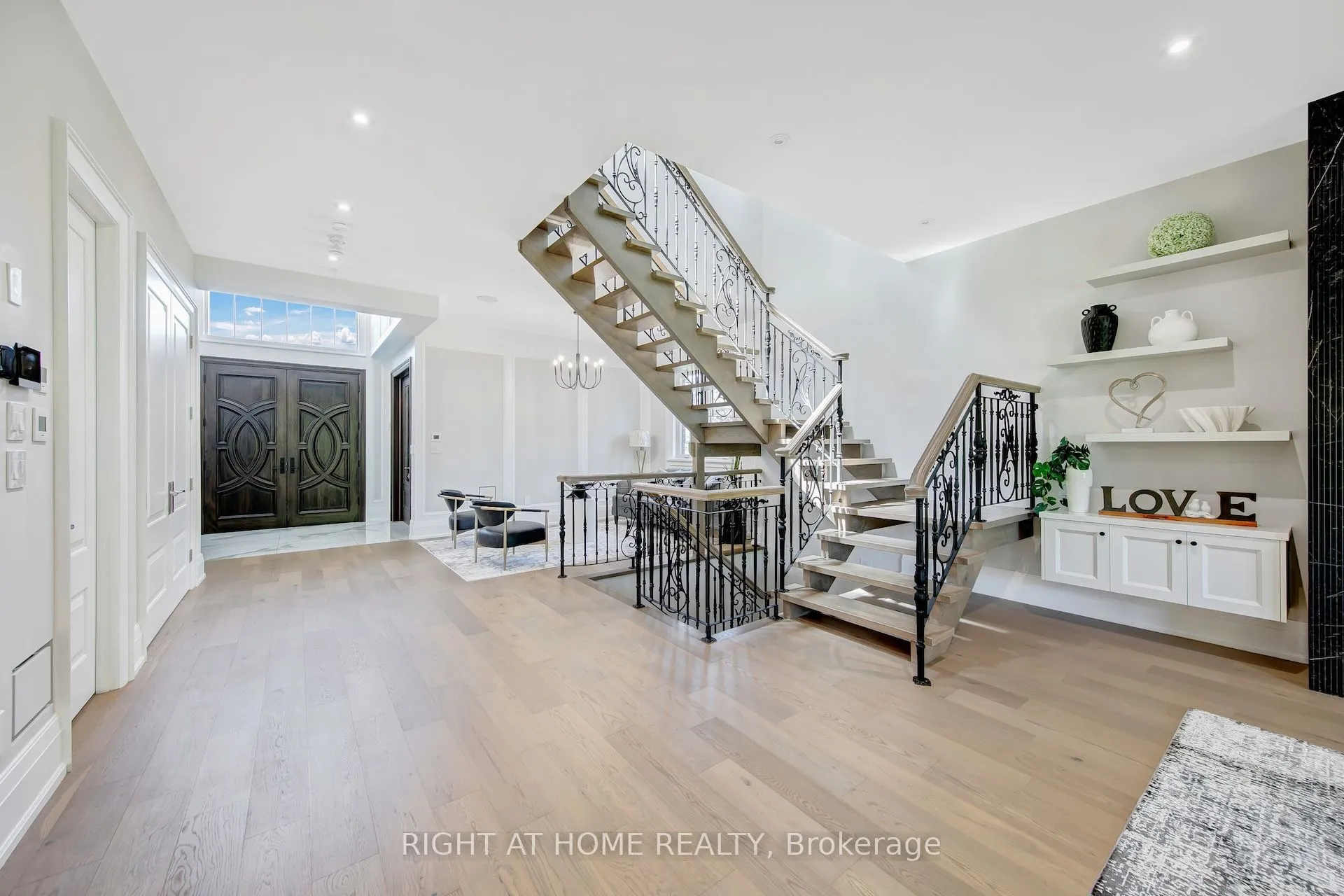 484 Avonwood Drive