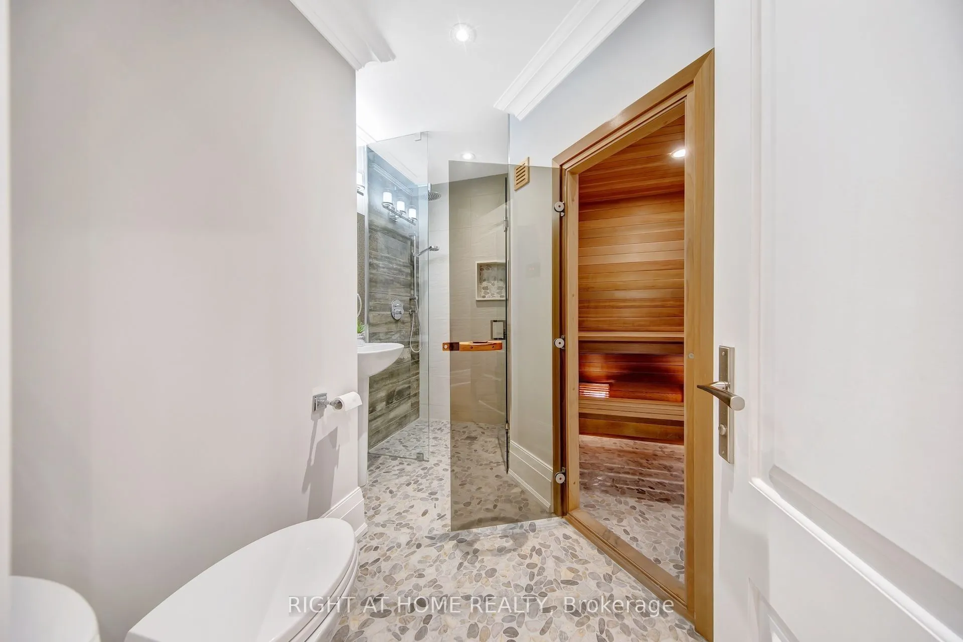 484 Avonwood Drive