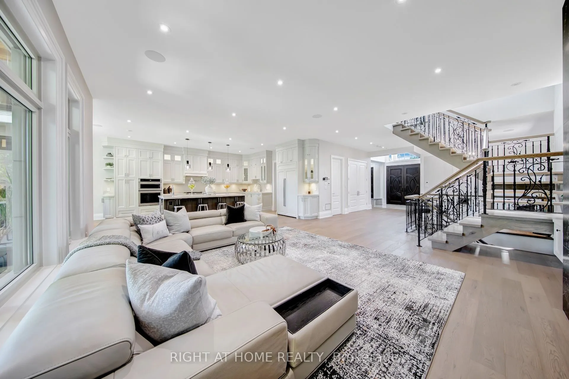 484 Avonwood Drive