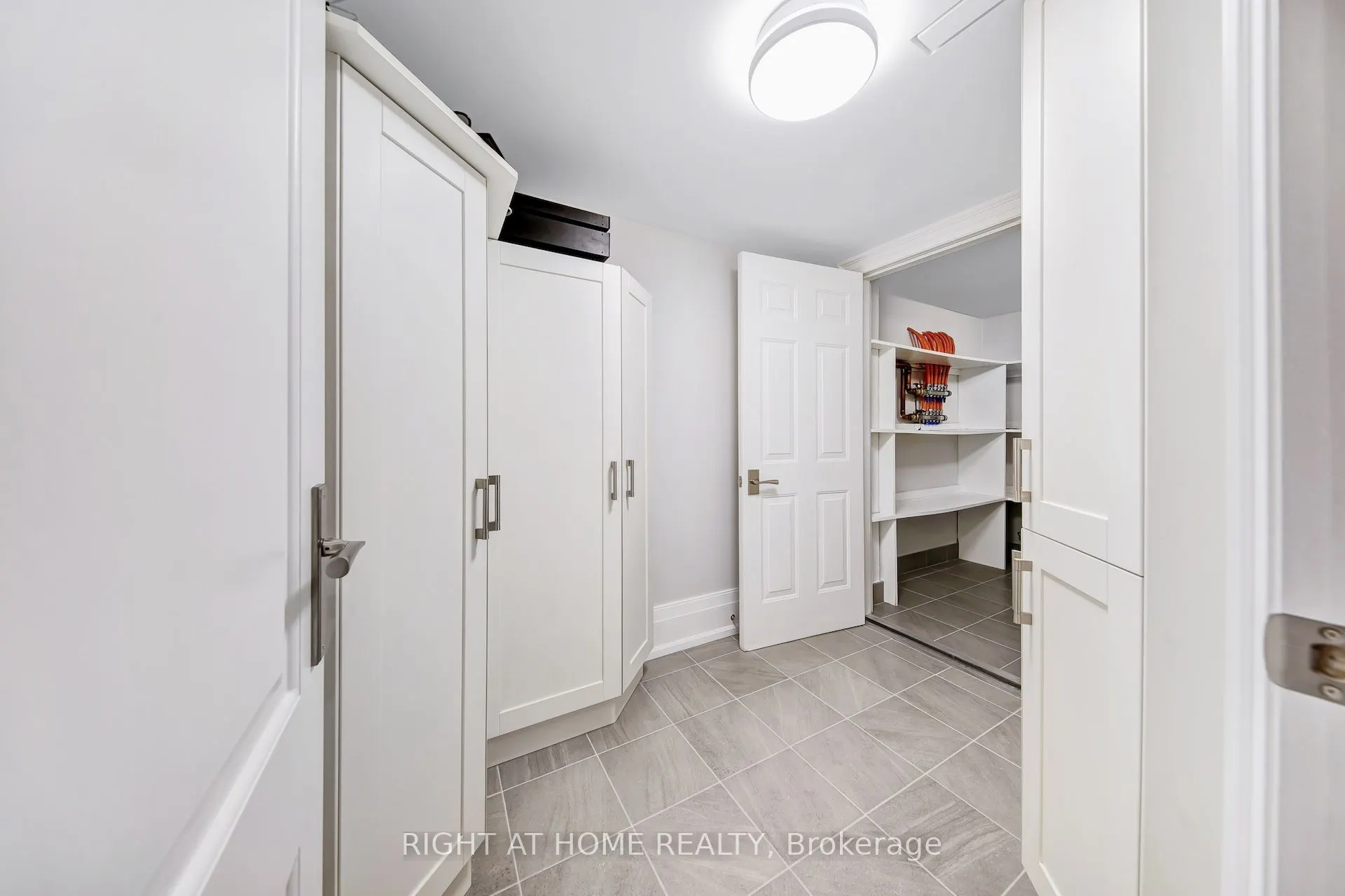 484 Avonwood Drive