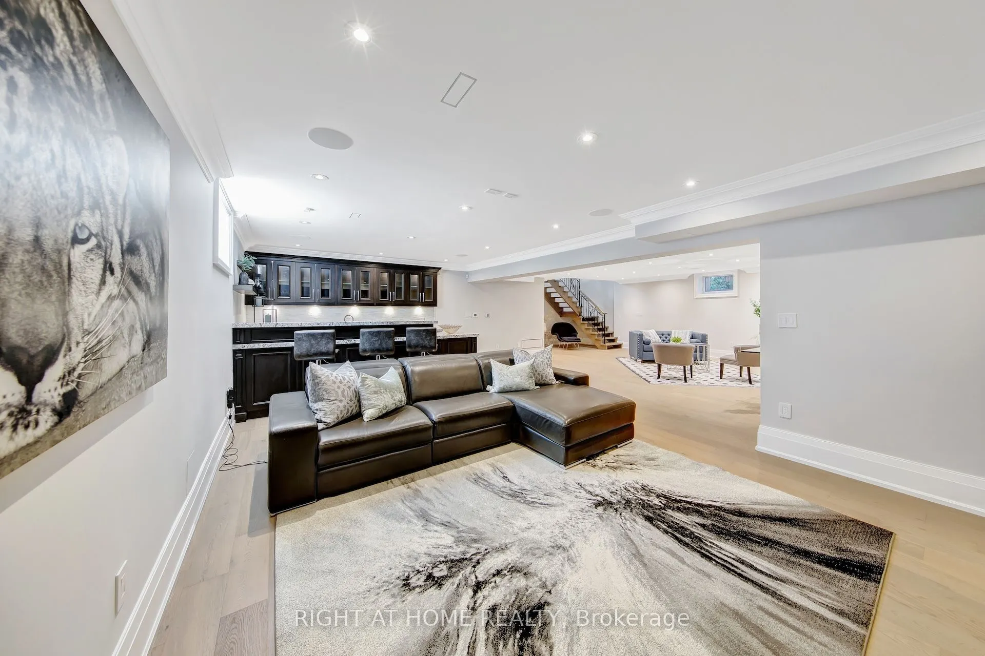 484 Avonwood Drive