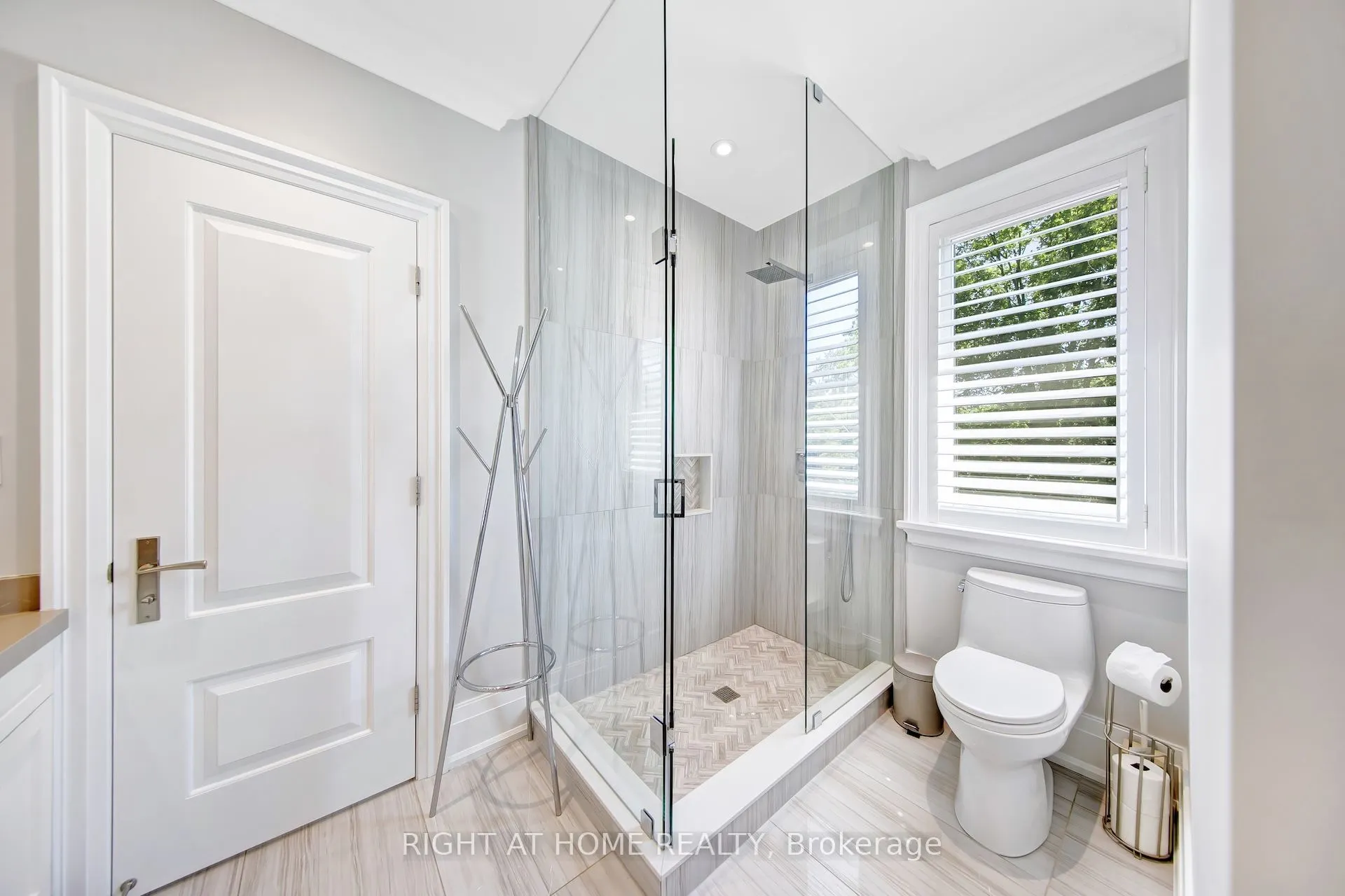 484 Avonwood Drive