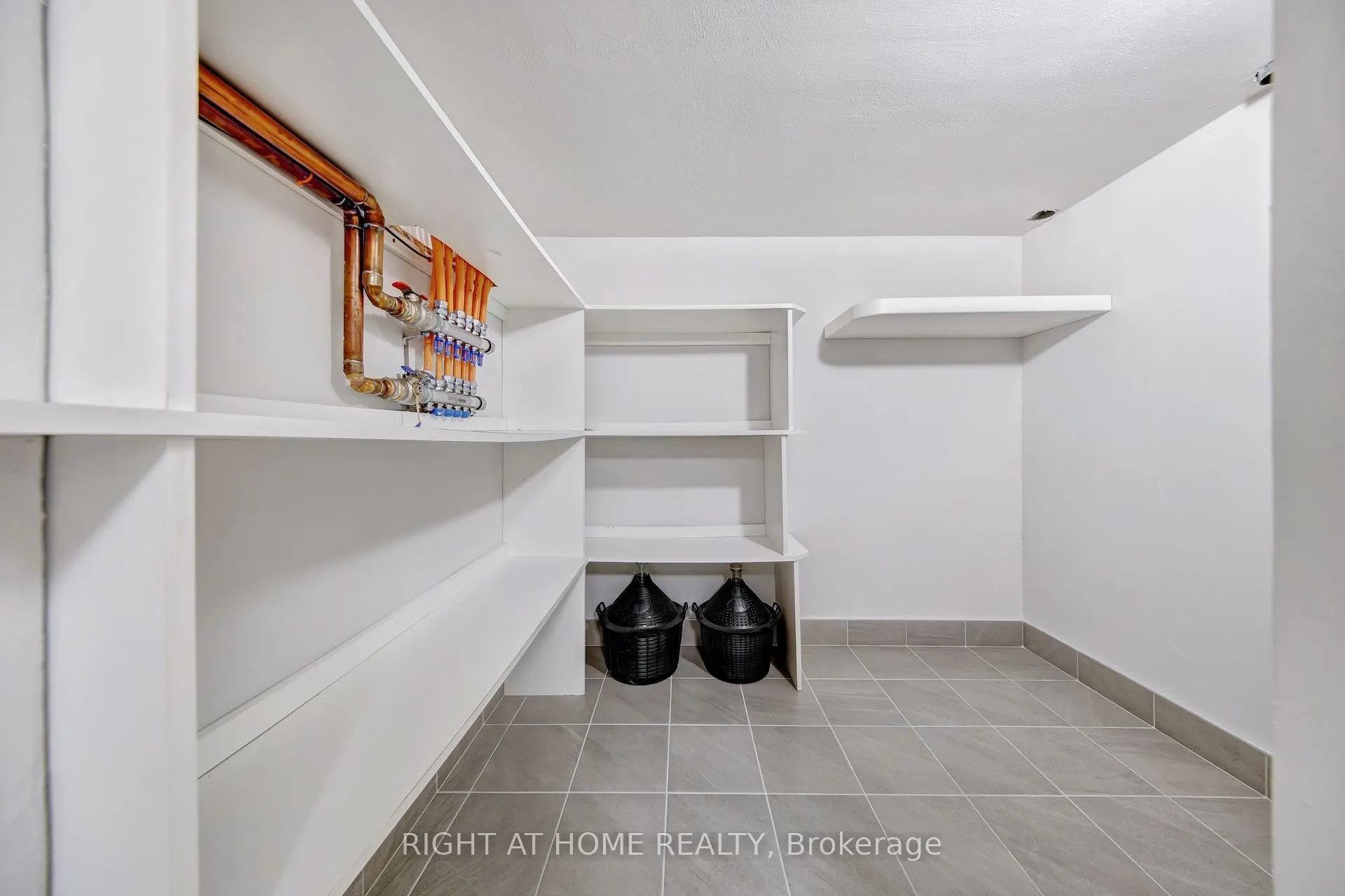 484 Avonwood Drive
