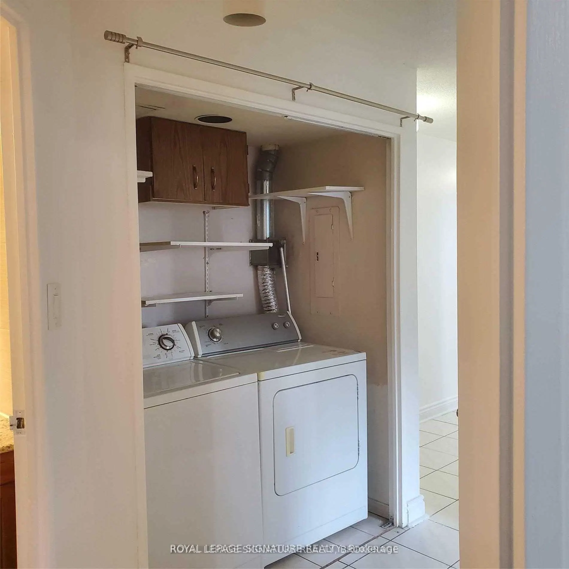 3590 Kaneff Crescent #1407