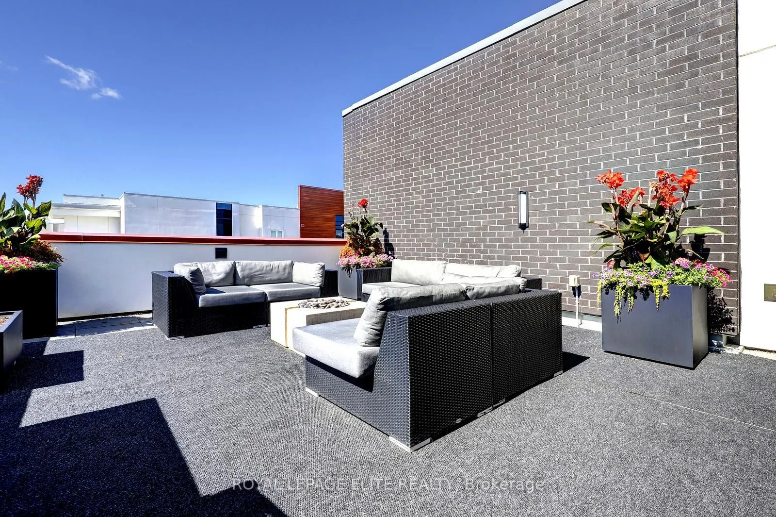 340 Plains Road E #303