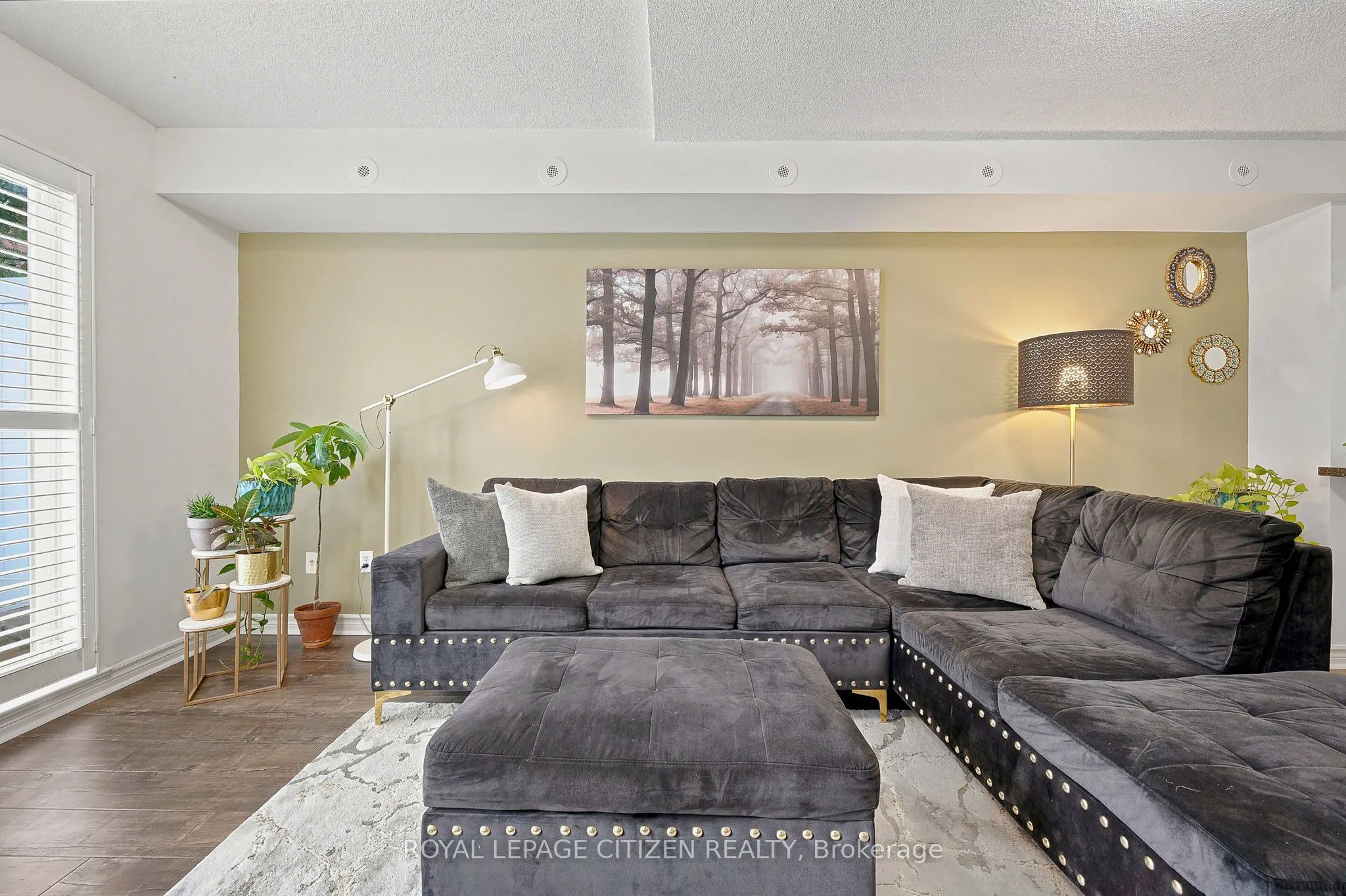 75 George Appleton Way #2048
