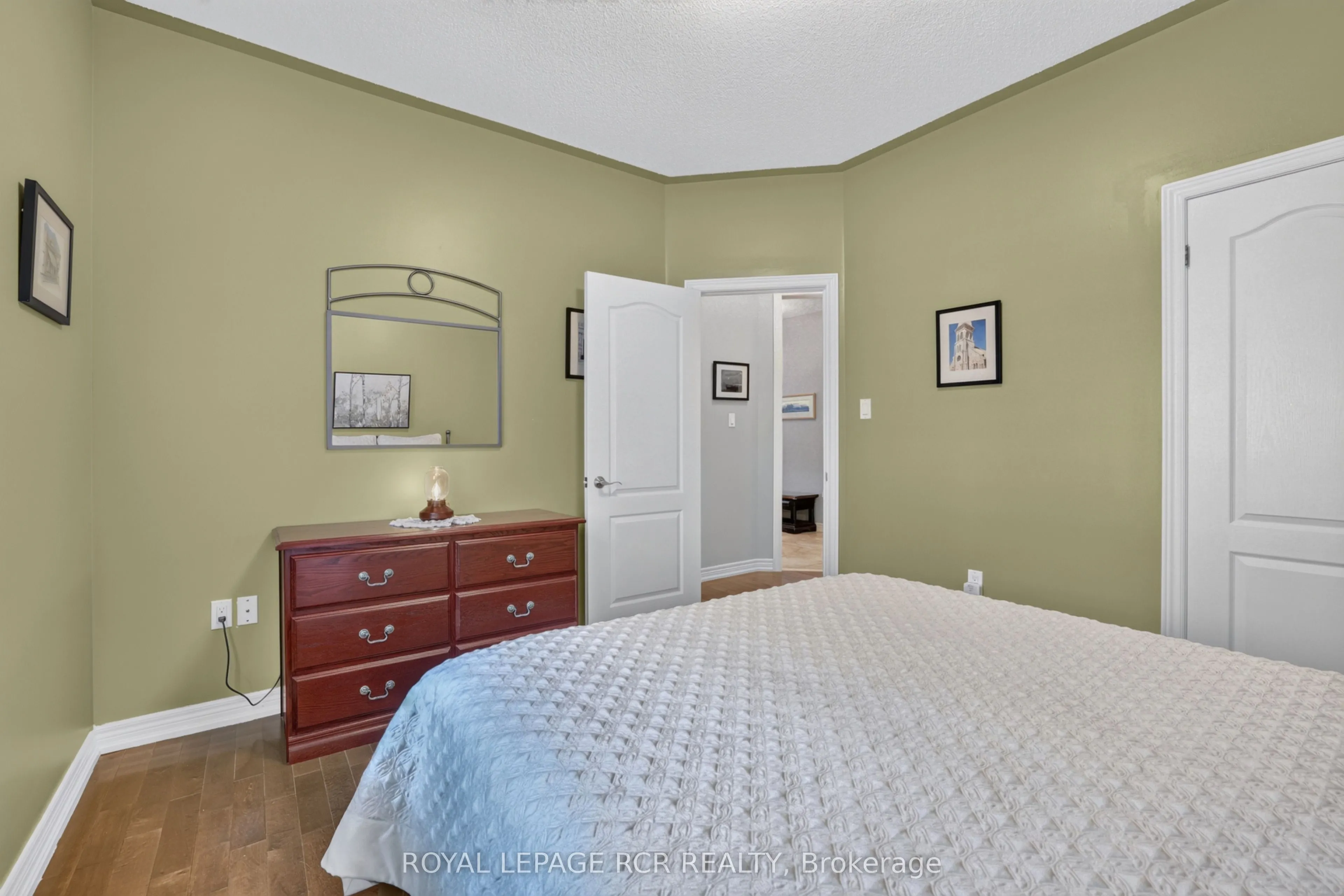 30 Borland Crescent