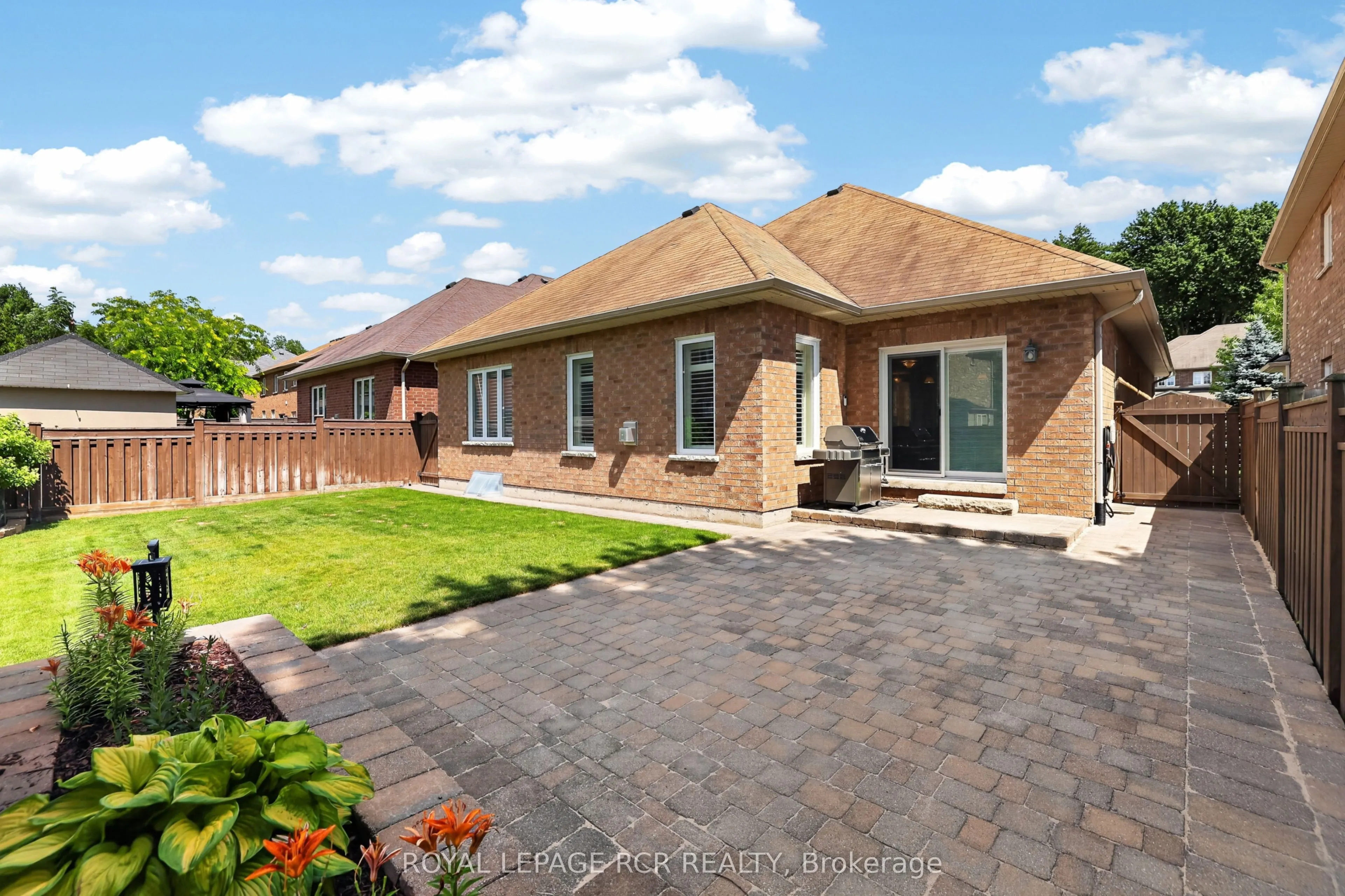 30 Borland Crescent