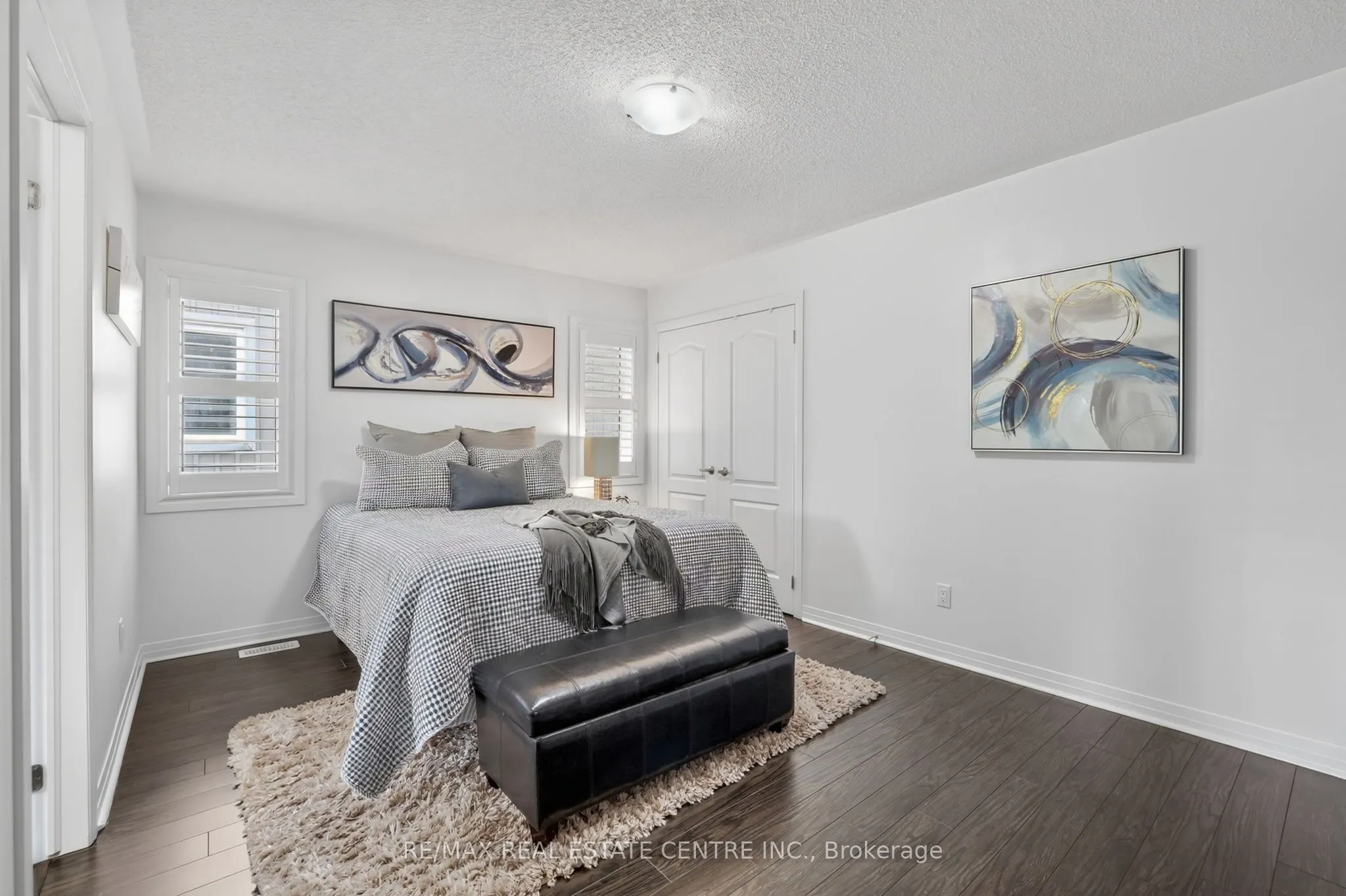 27 Drew Brown Boulevard