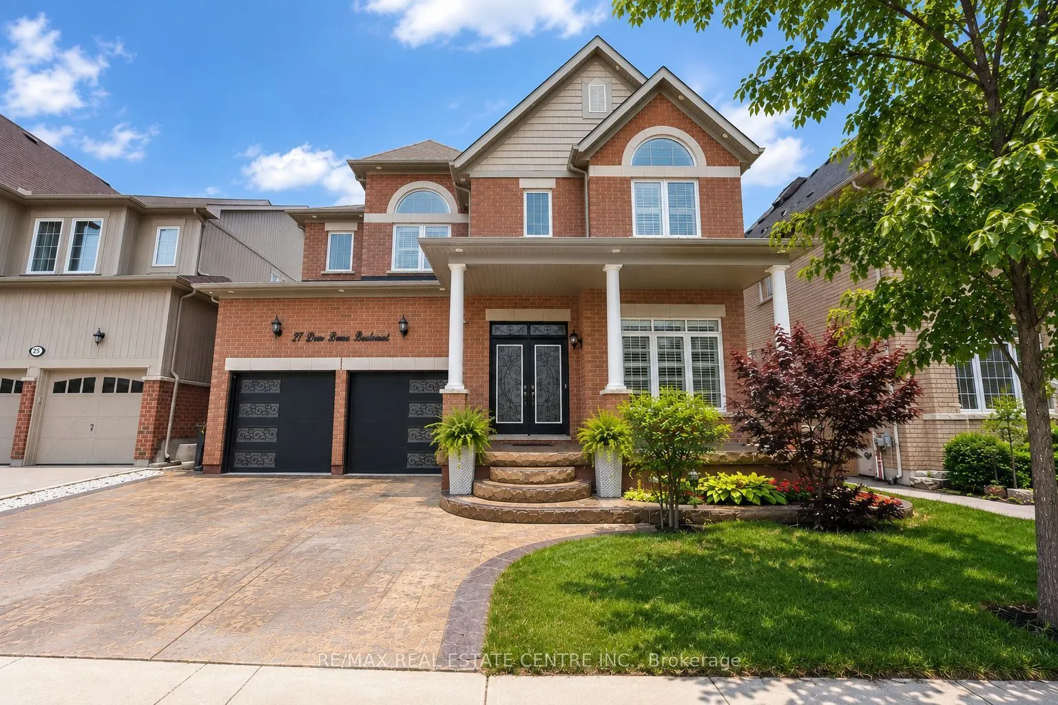 27 Drew Brown Boulevard