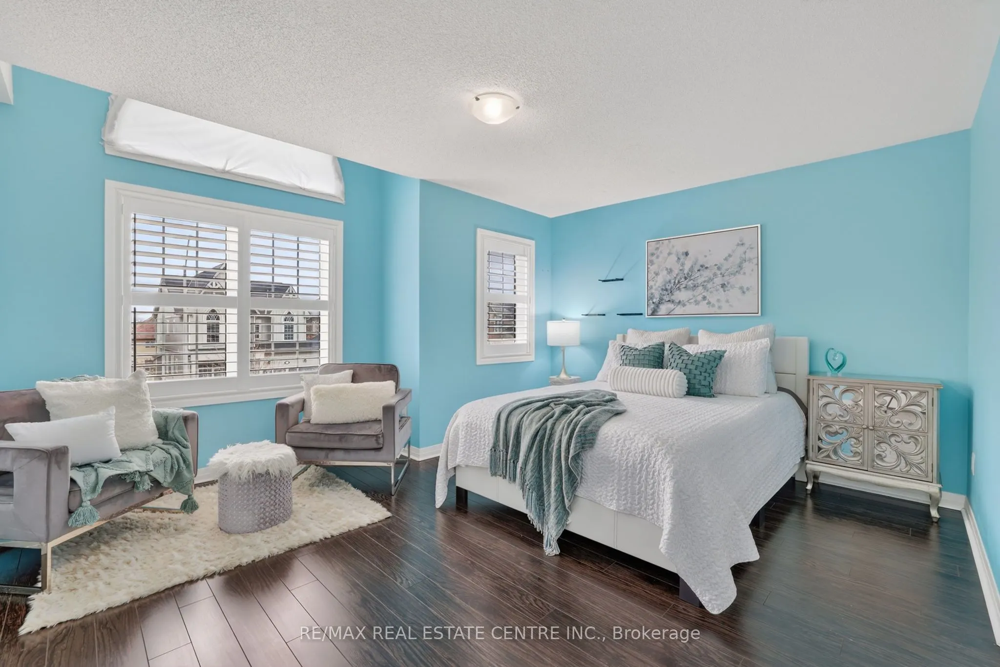 27 Drew Brown Boulevard