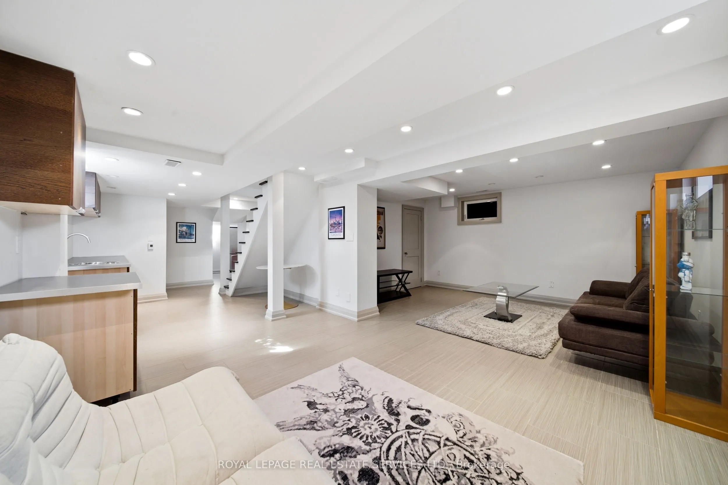 59 Edgevalley Drive