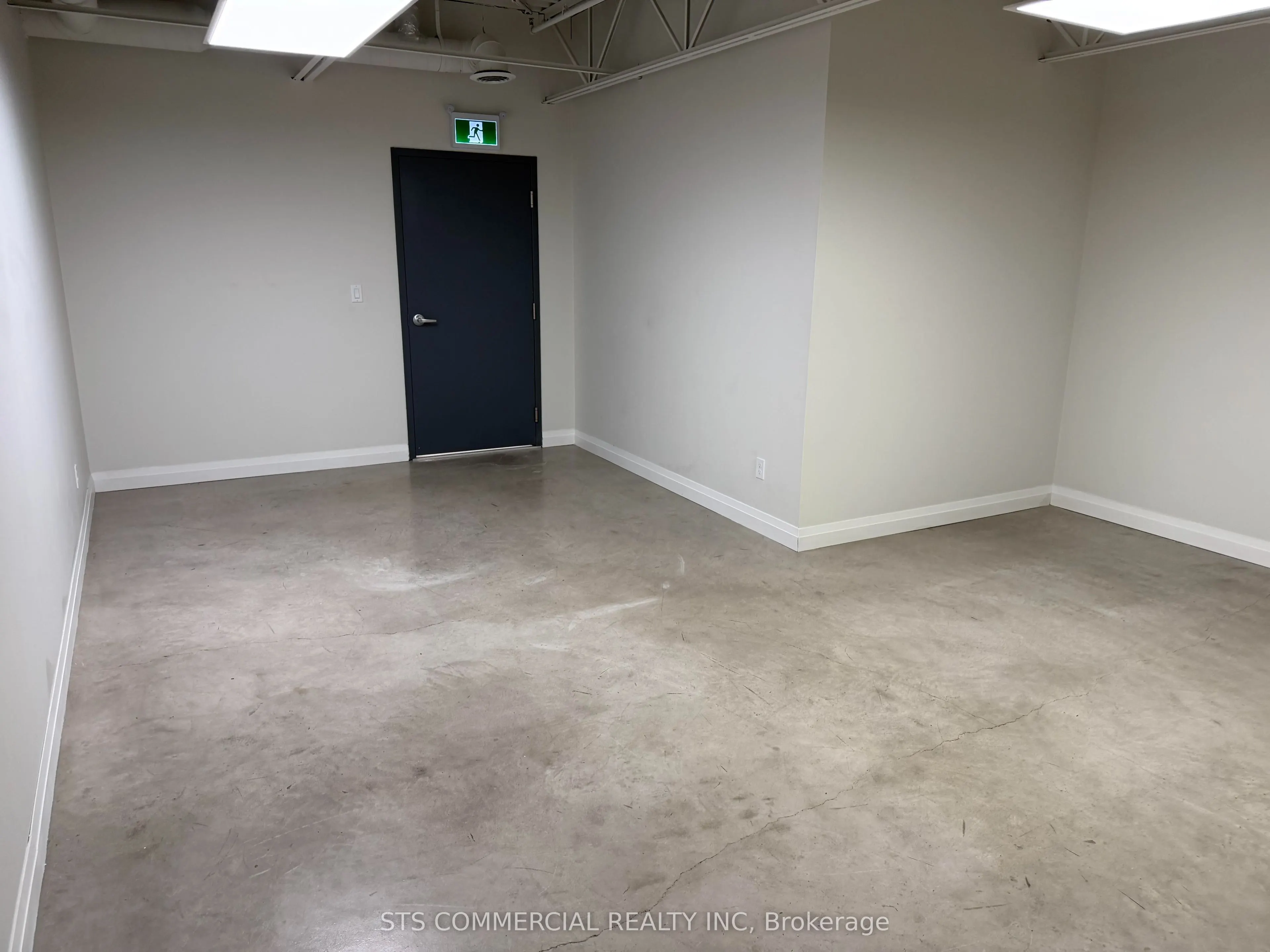 695 Riddell Road #201