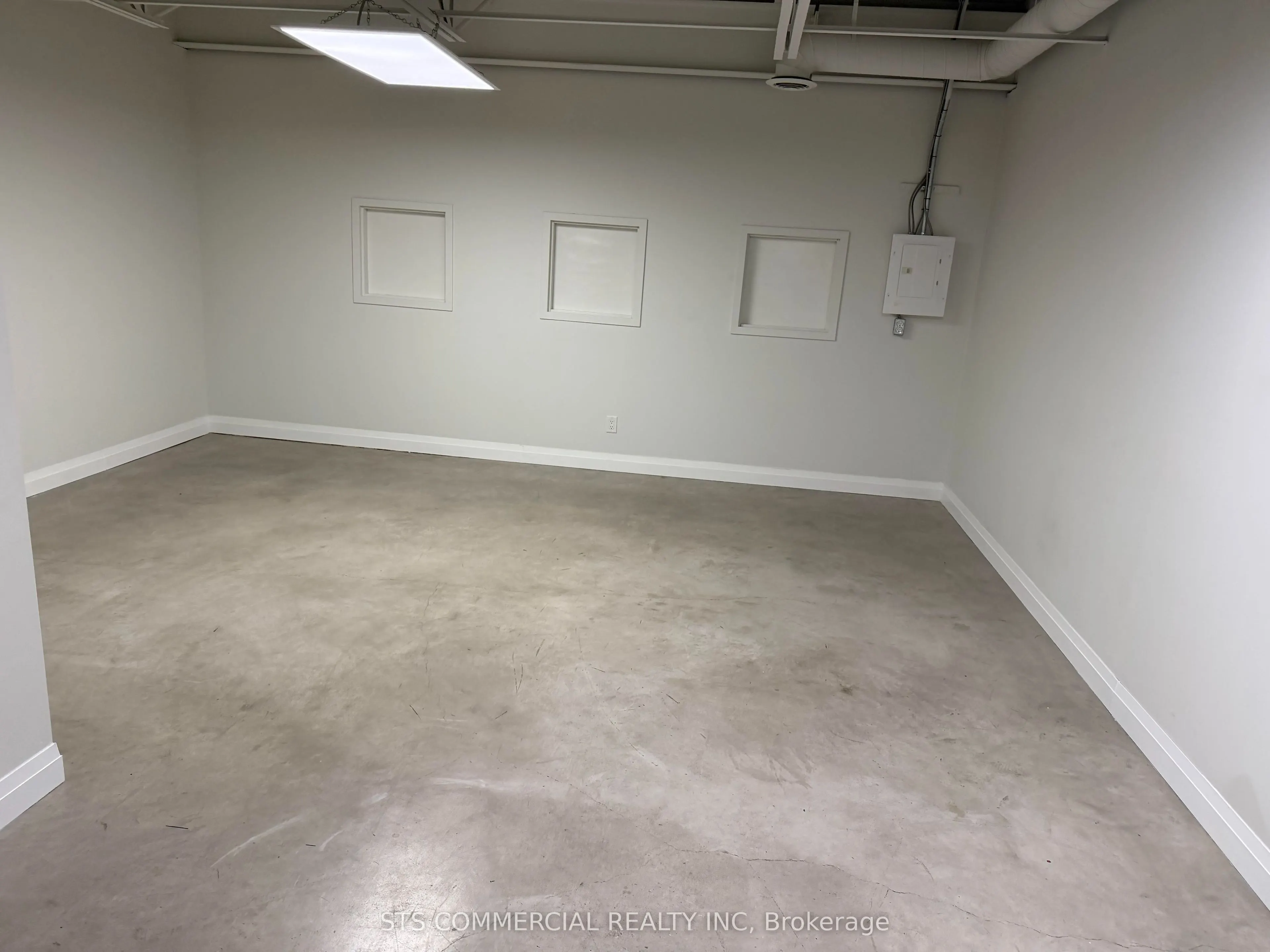 695 Riddell Road #201