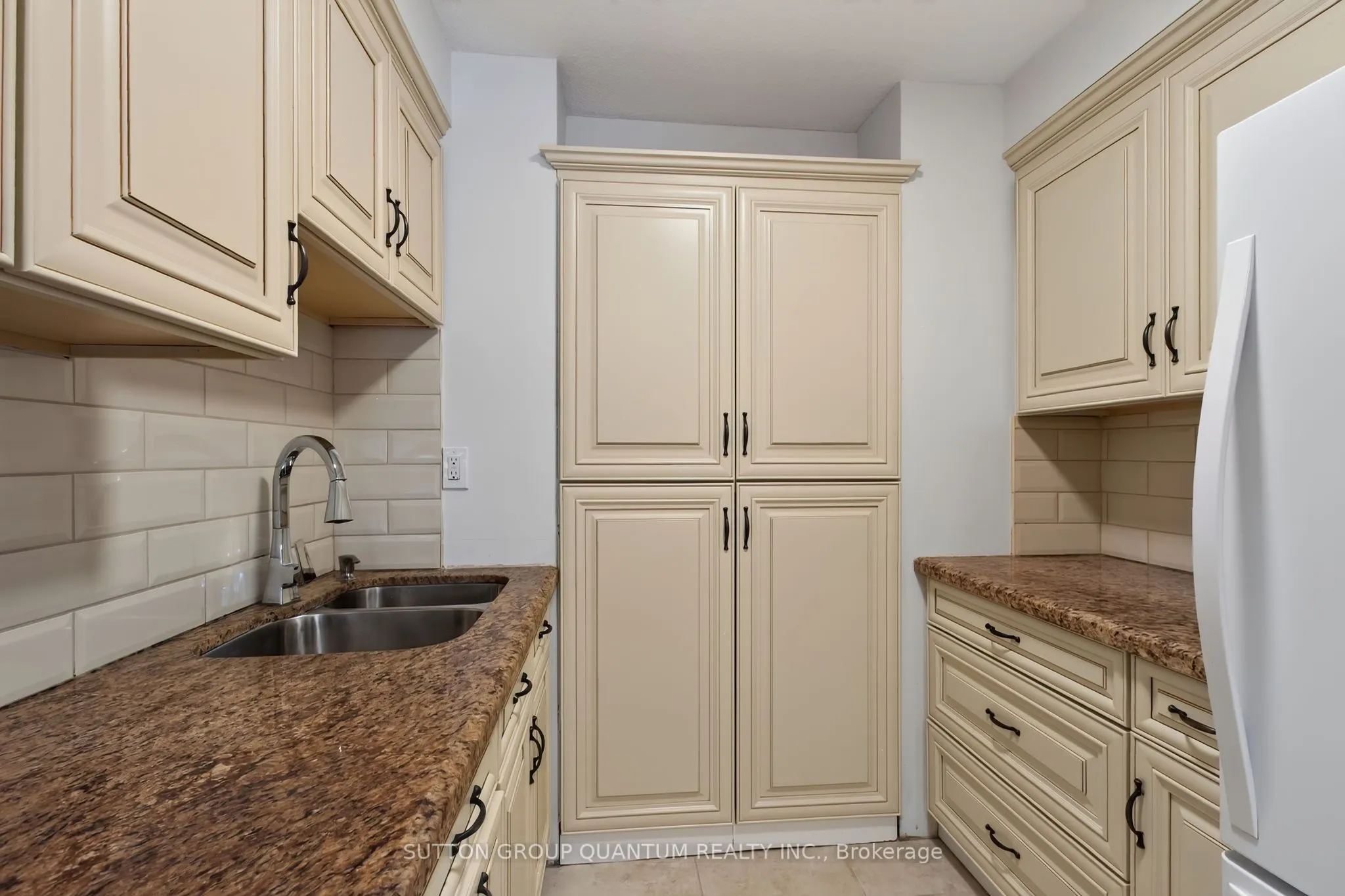 965 Inverhouse Drive #504
