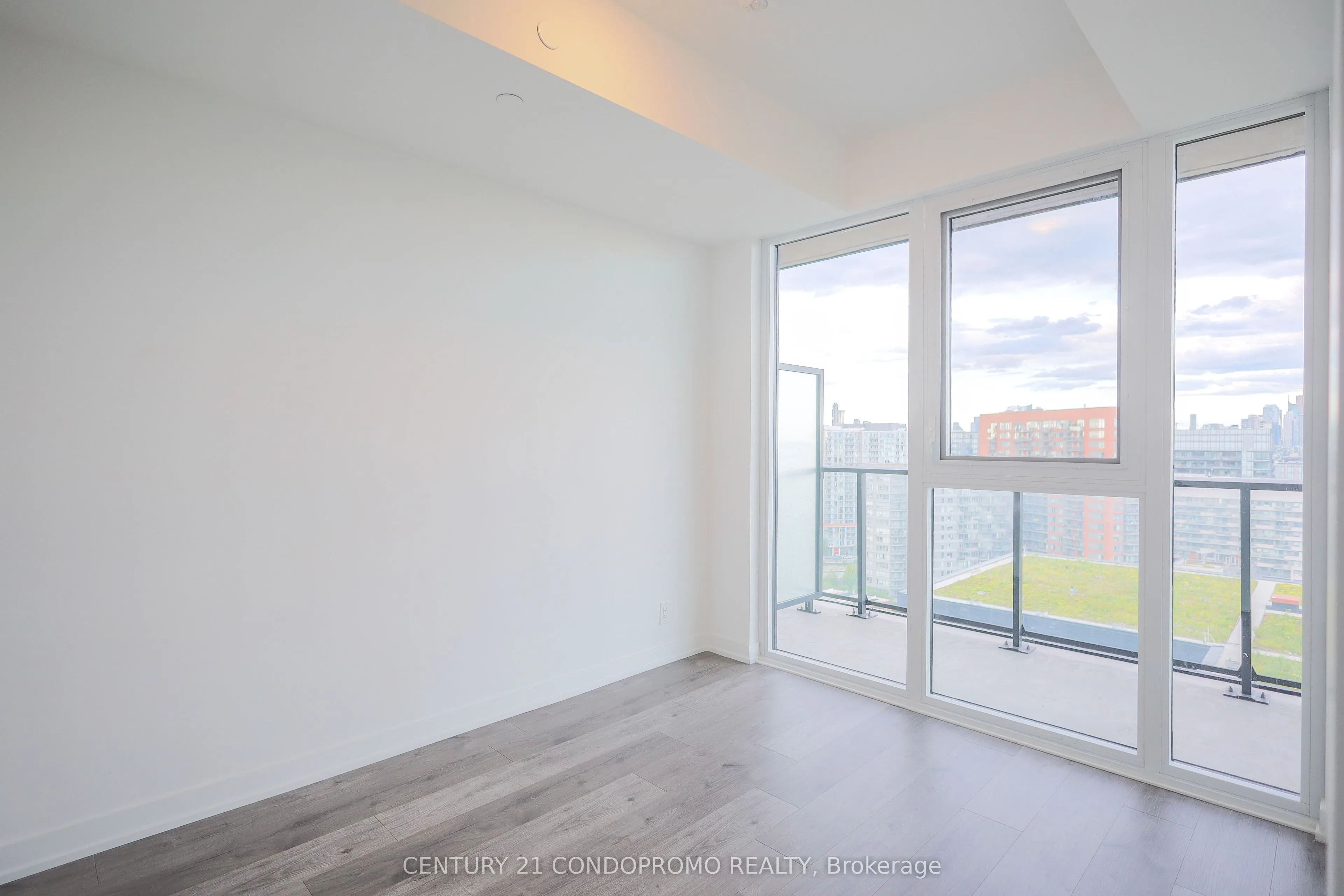 285 Dufferin Street #1601