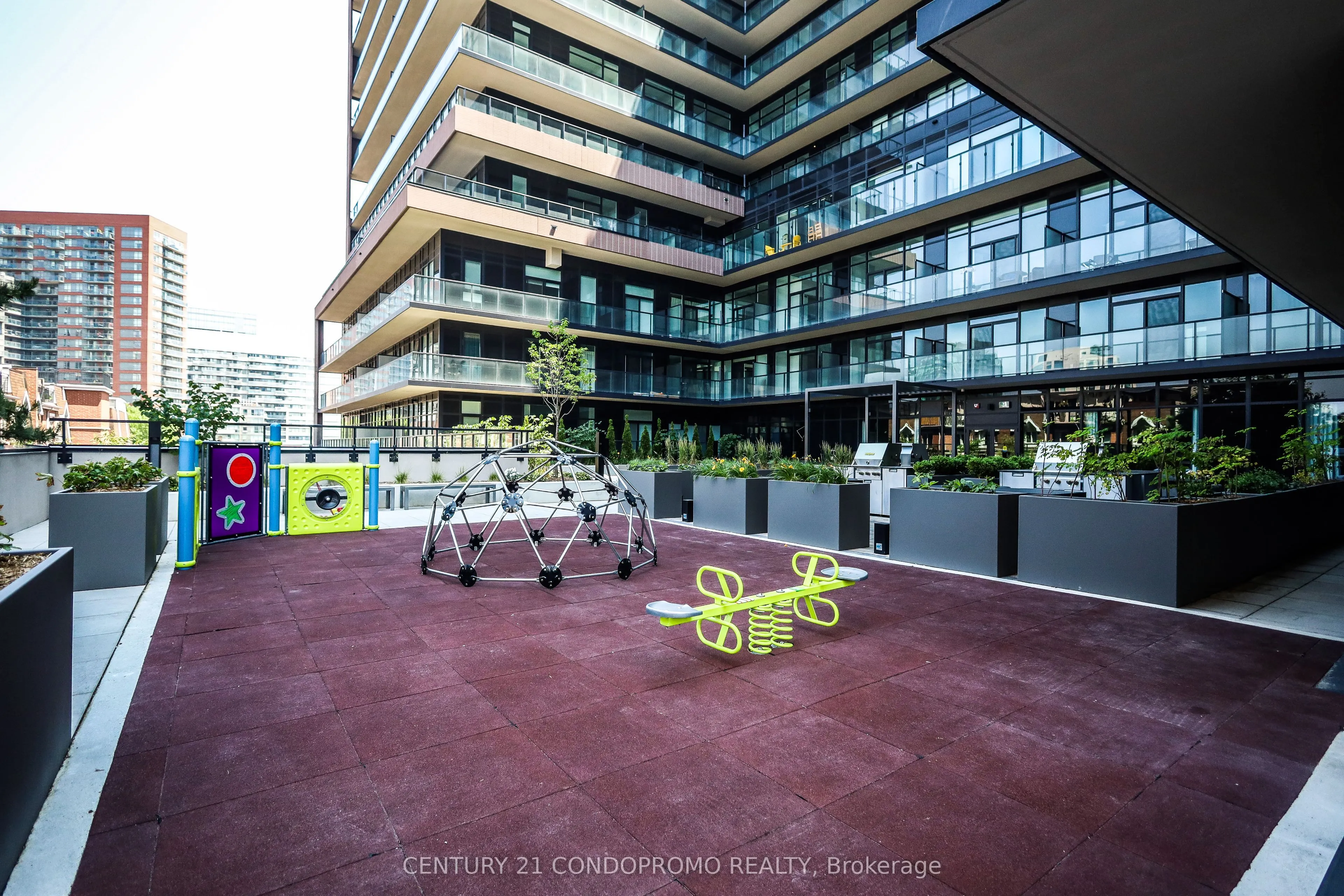 285 Dufferin Street #1601