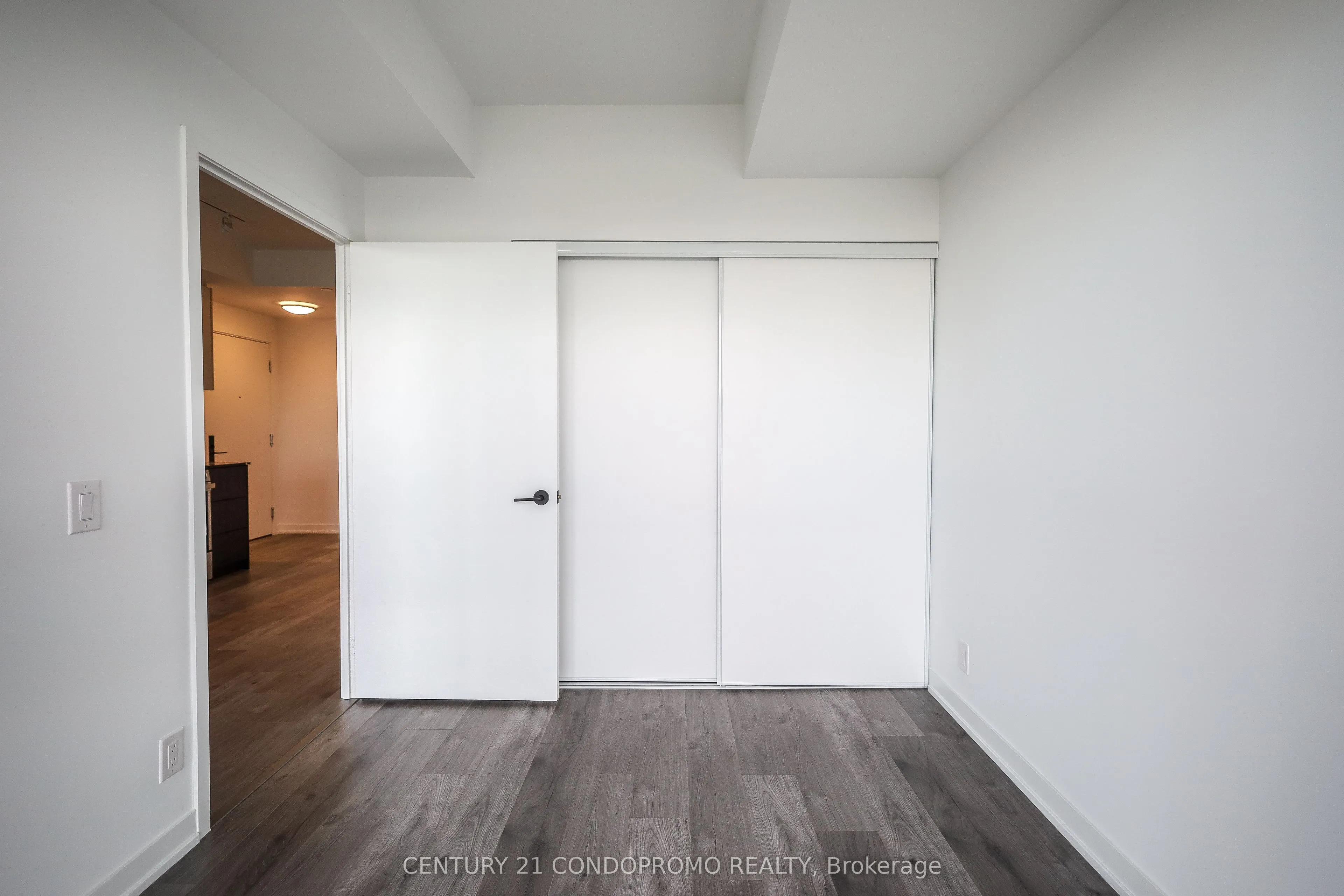 285 Dufferin Street #1601