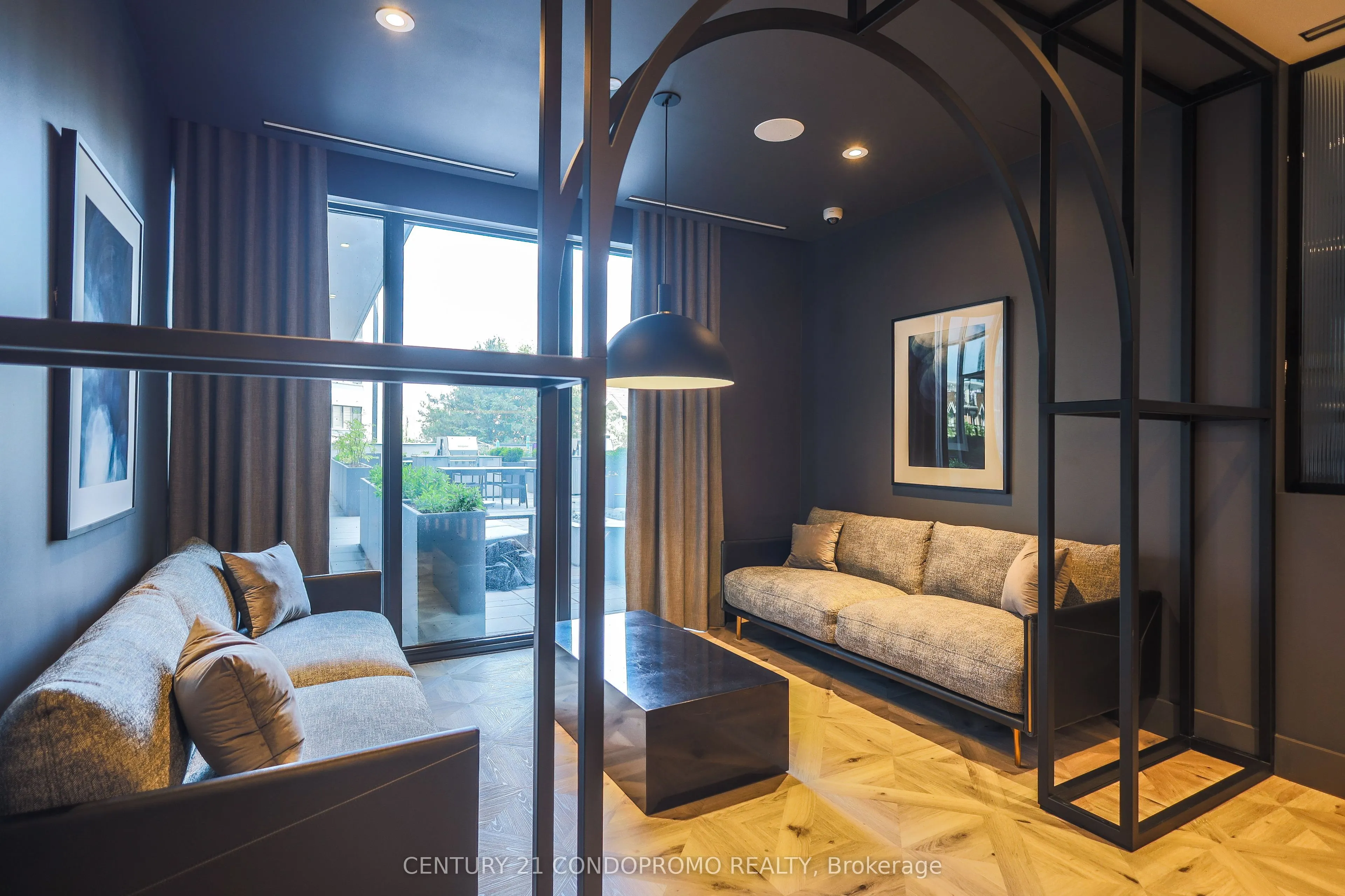 285 Dufferin Street #1601