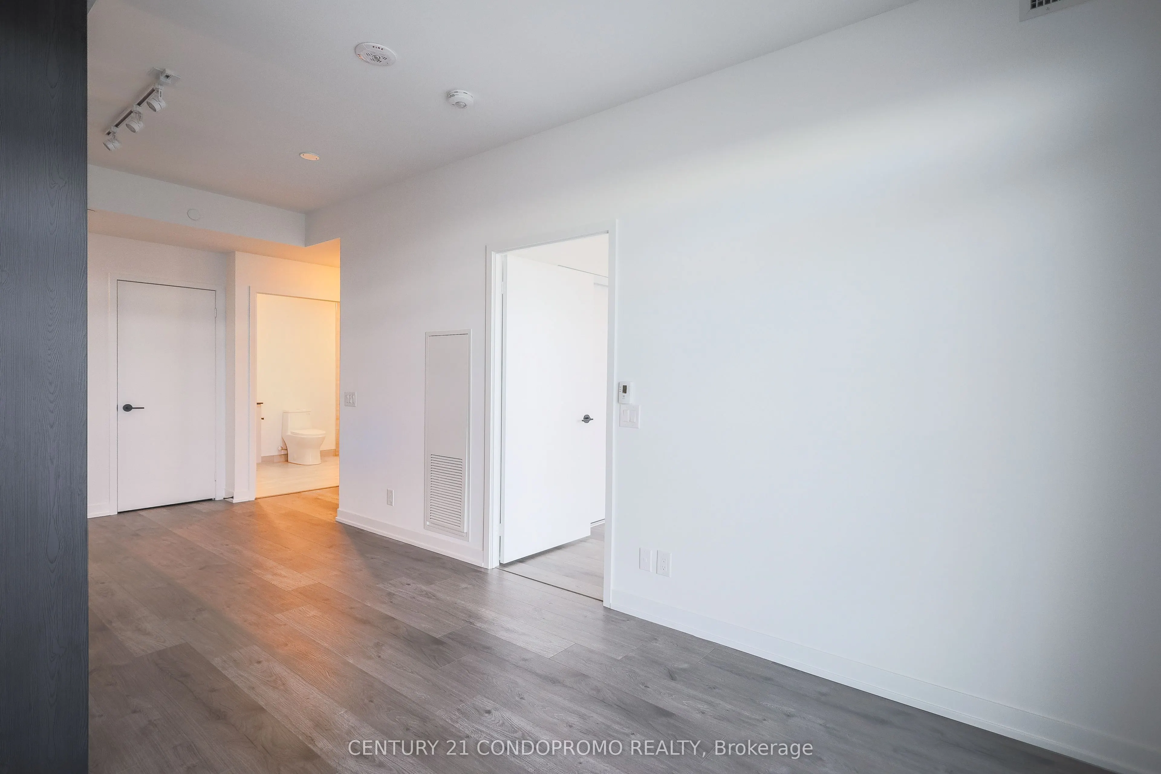 285 Dufferin Street #1601