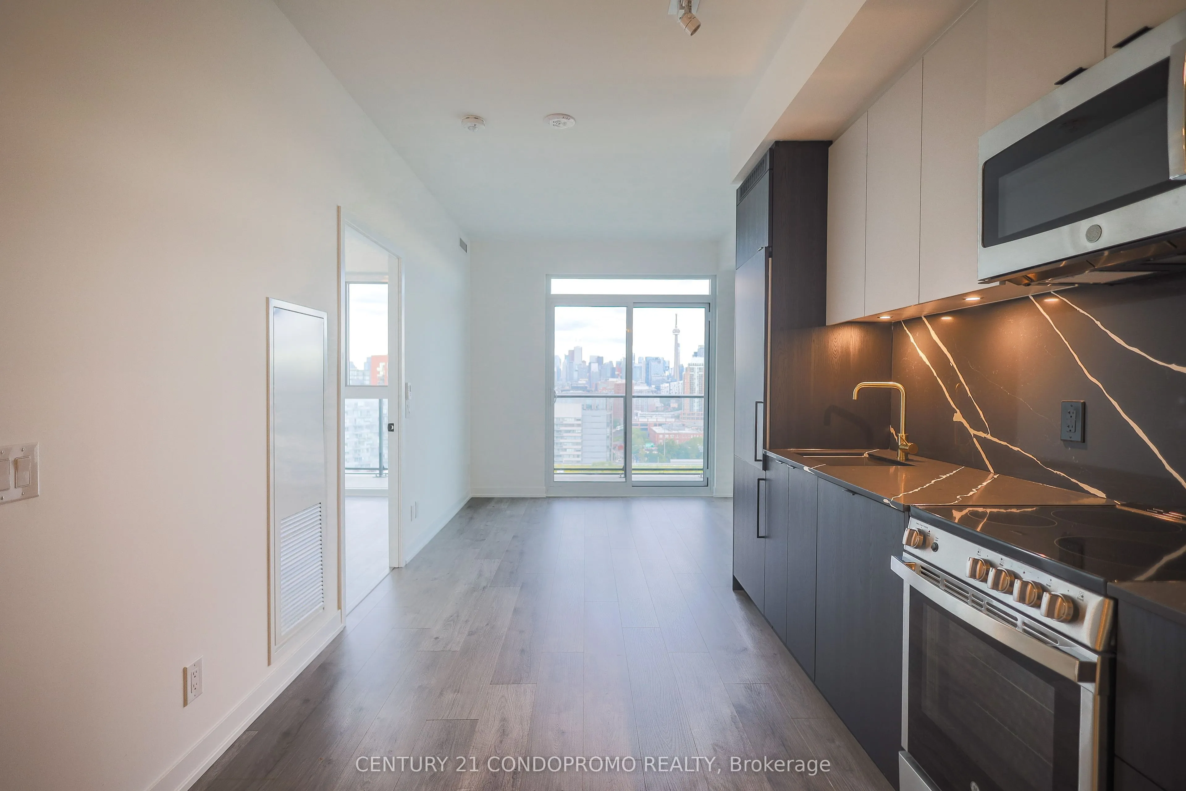 285 Dufferin Street #1601