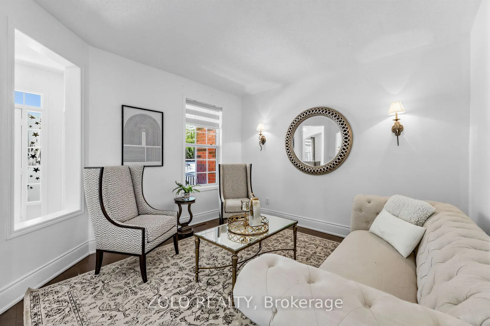 1580 Earl Crescent