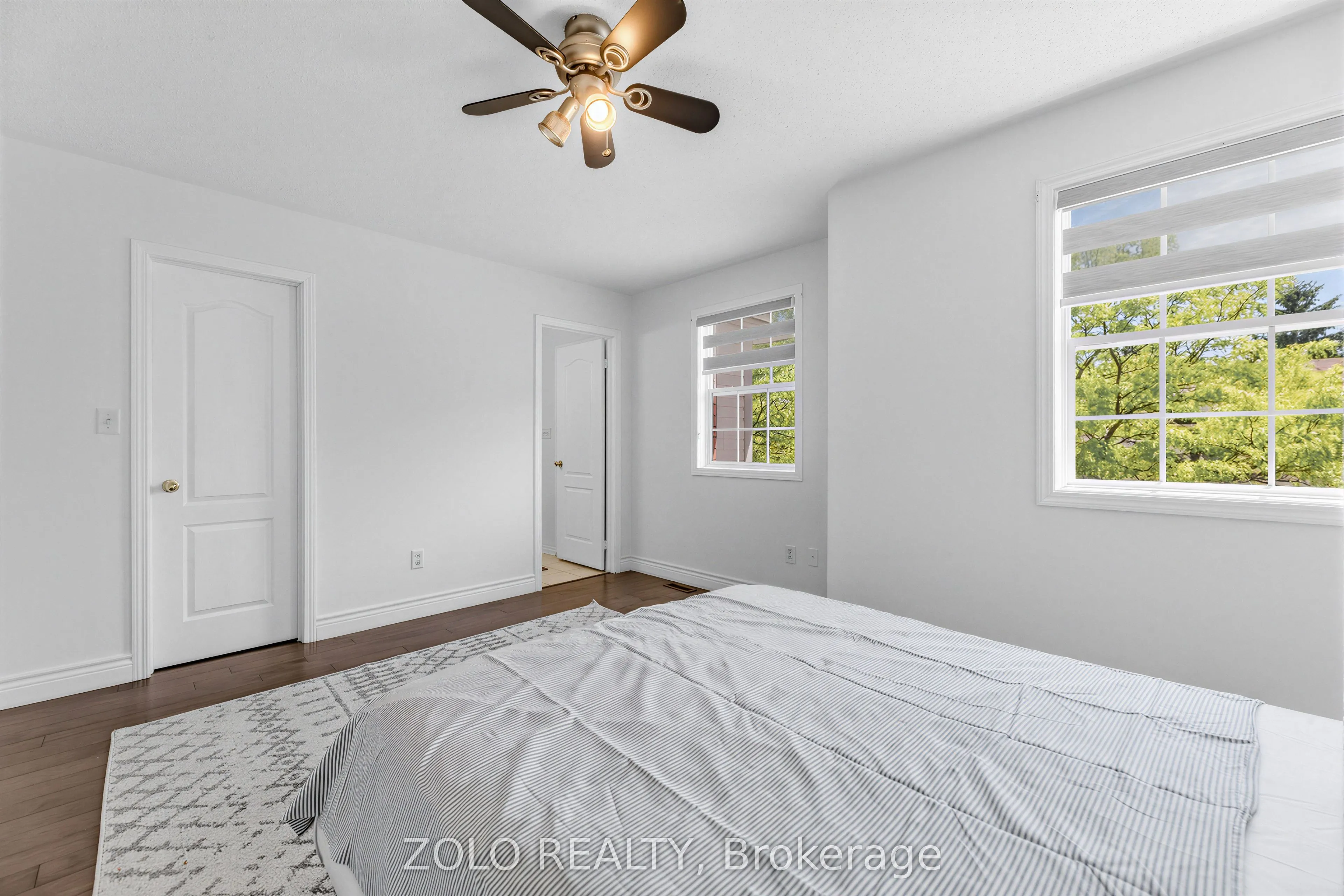 1580 Earl Crescent