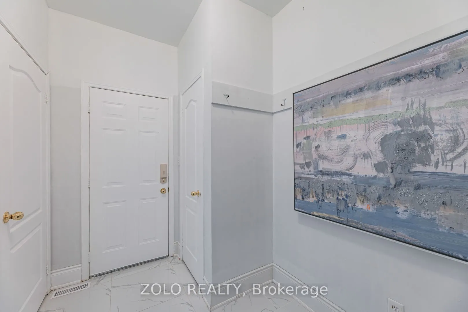 1580 Earl Crescent