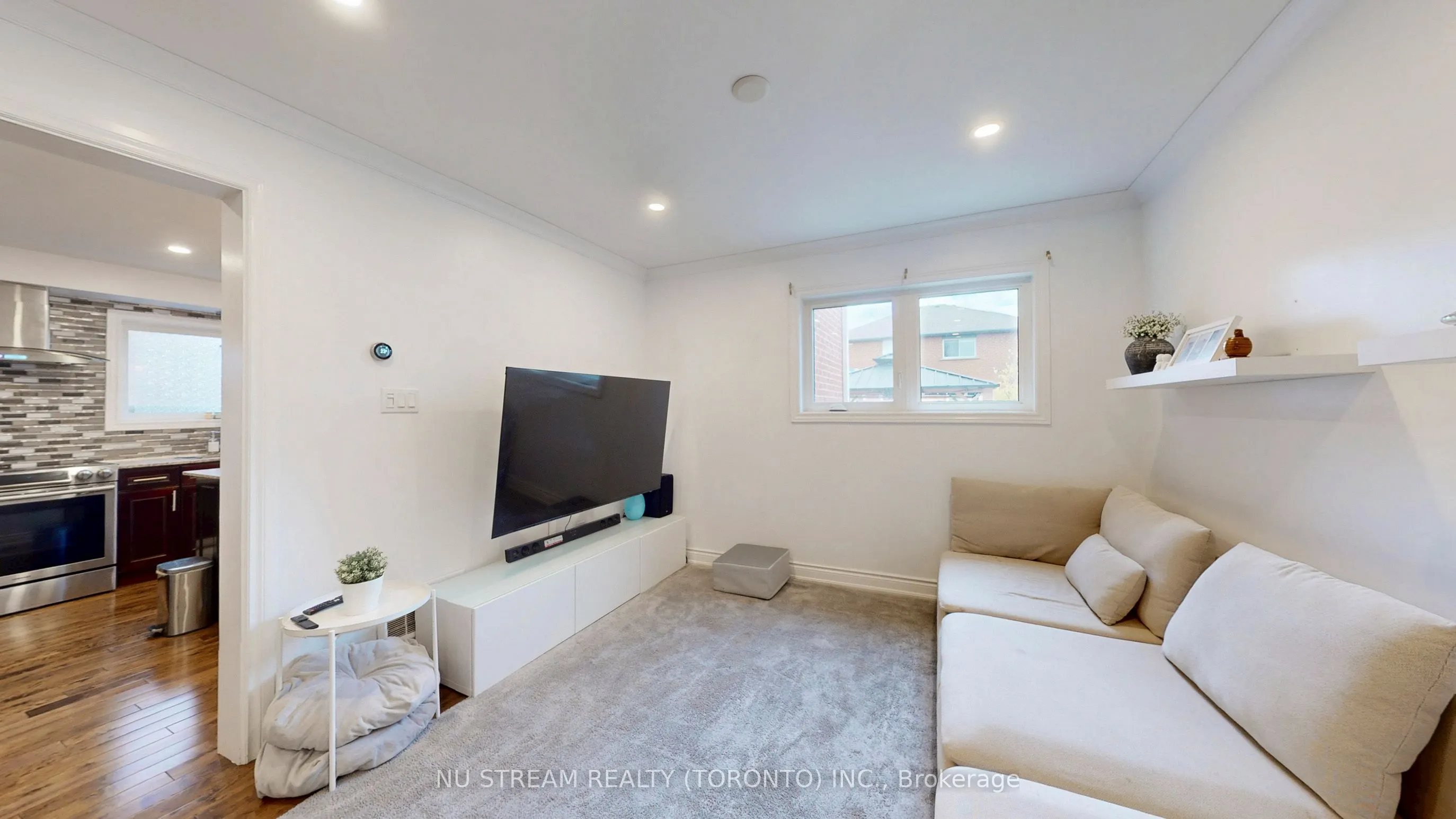 3926 Hazelridge Road
