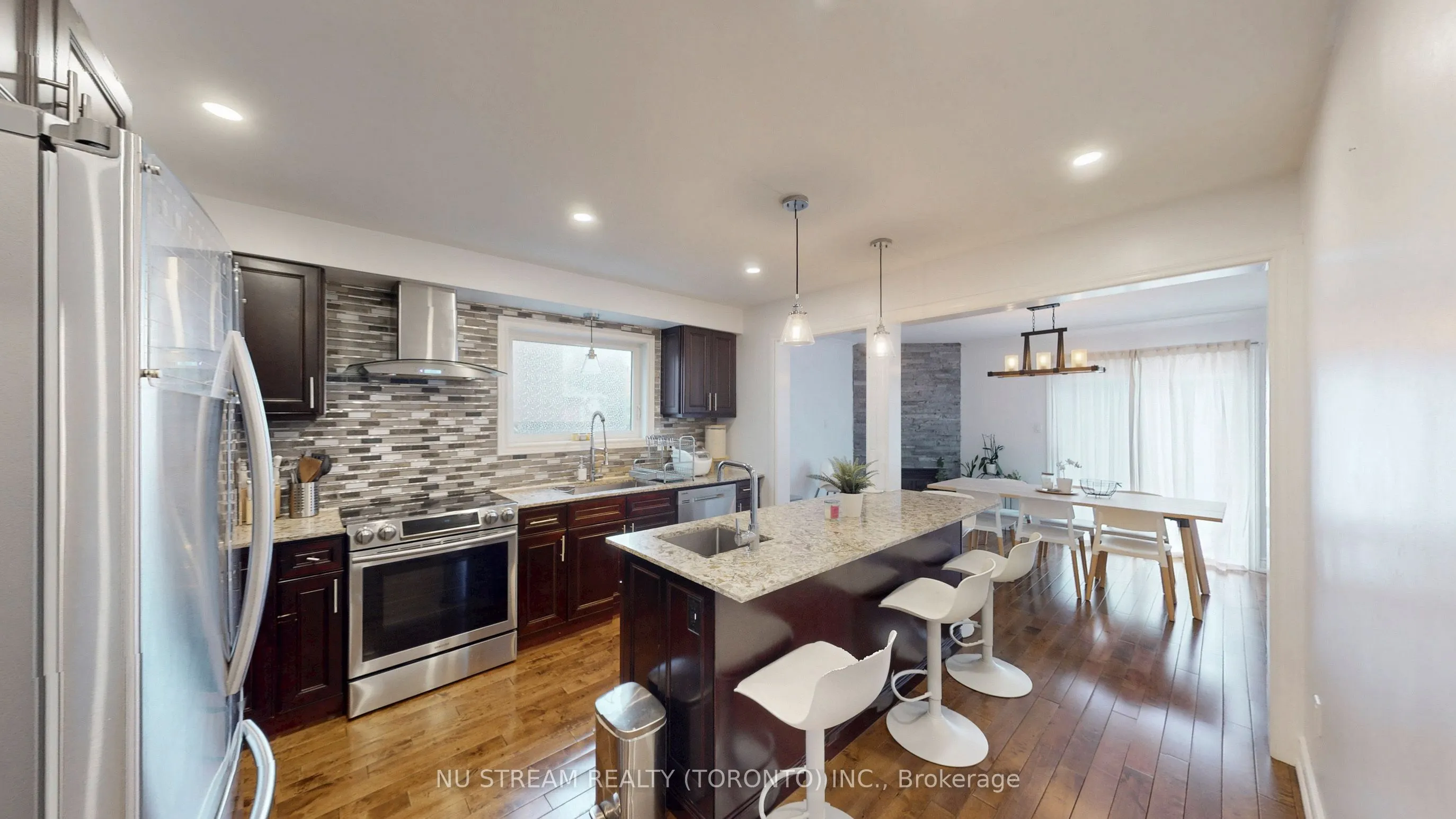 3926 Hazelridge Road