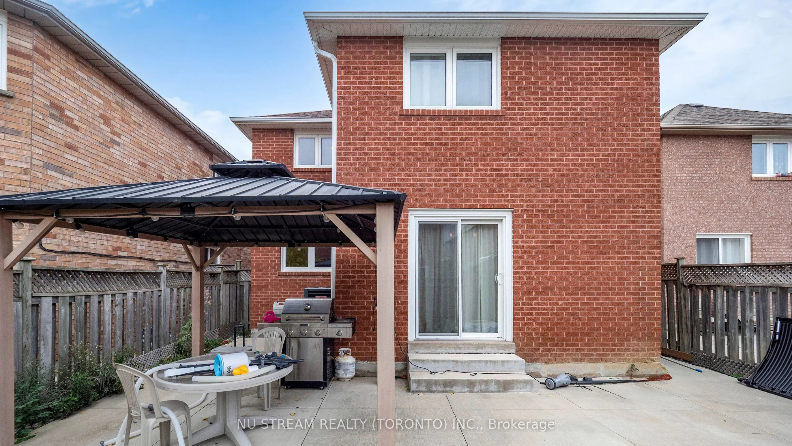 3926 Hazelridge Road