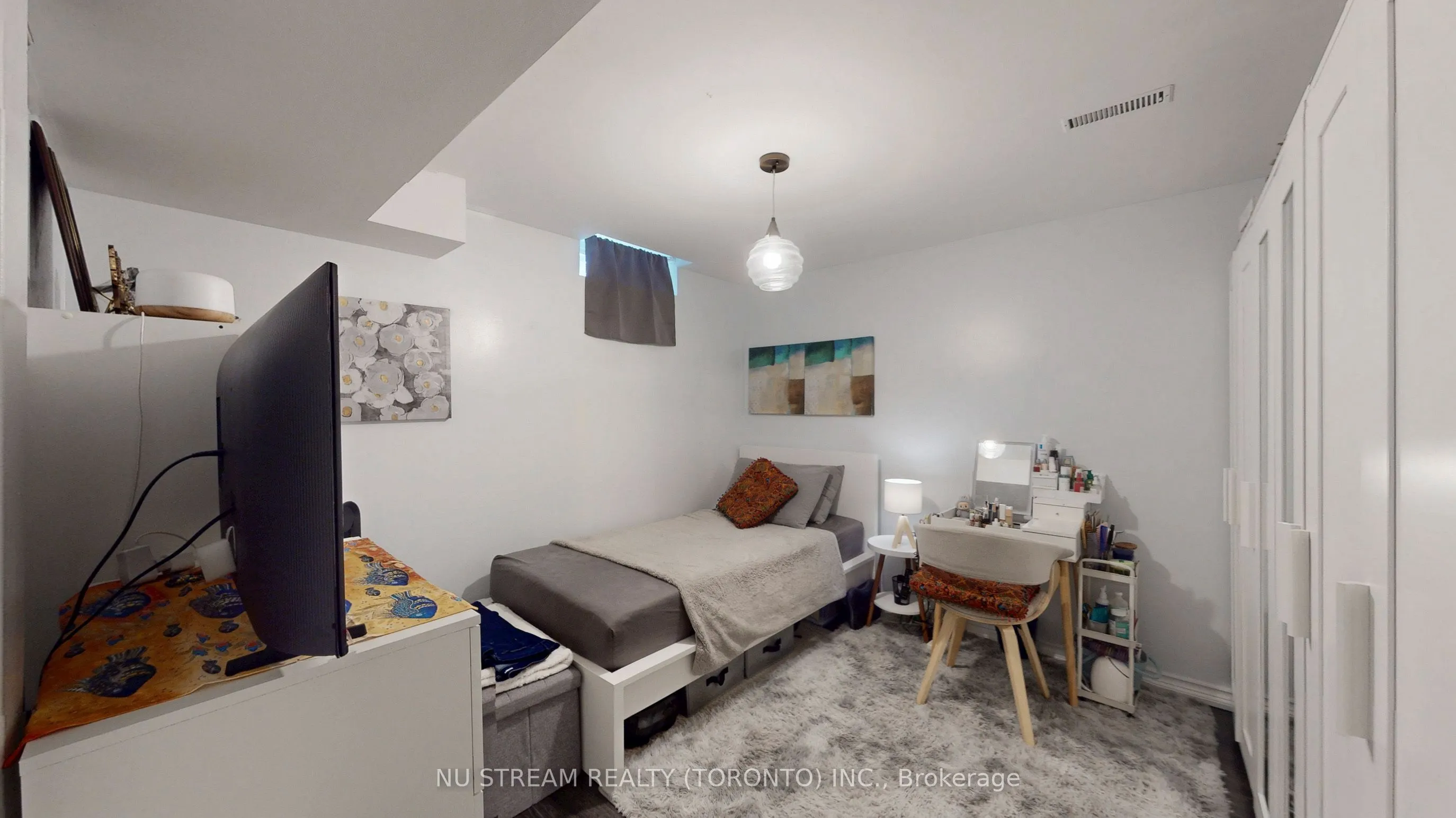 3926 Hazelridge Road