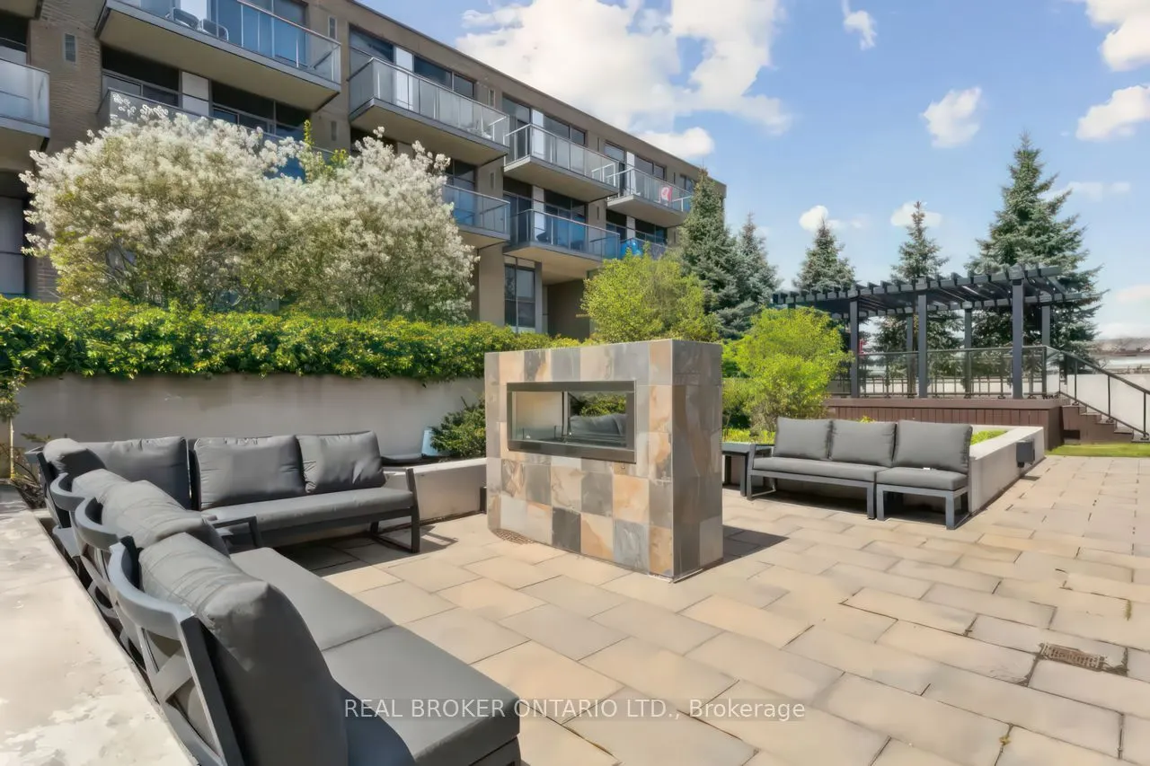 1940 Ironstone Drive #403