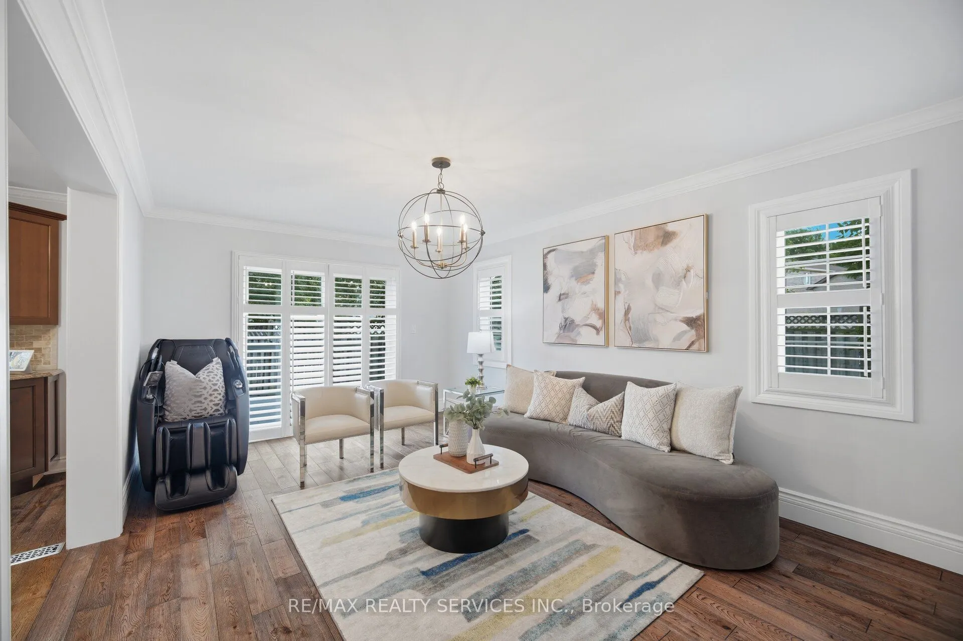 35 Glenmanor Drive