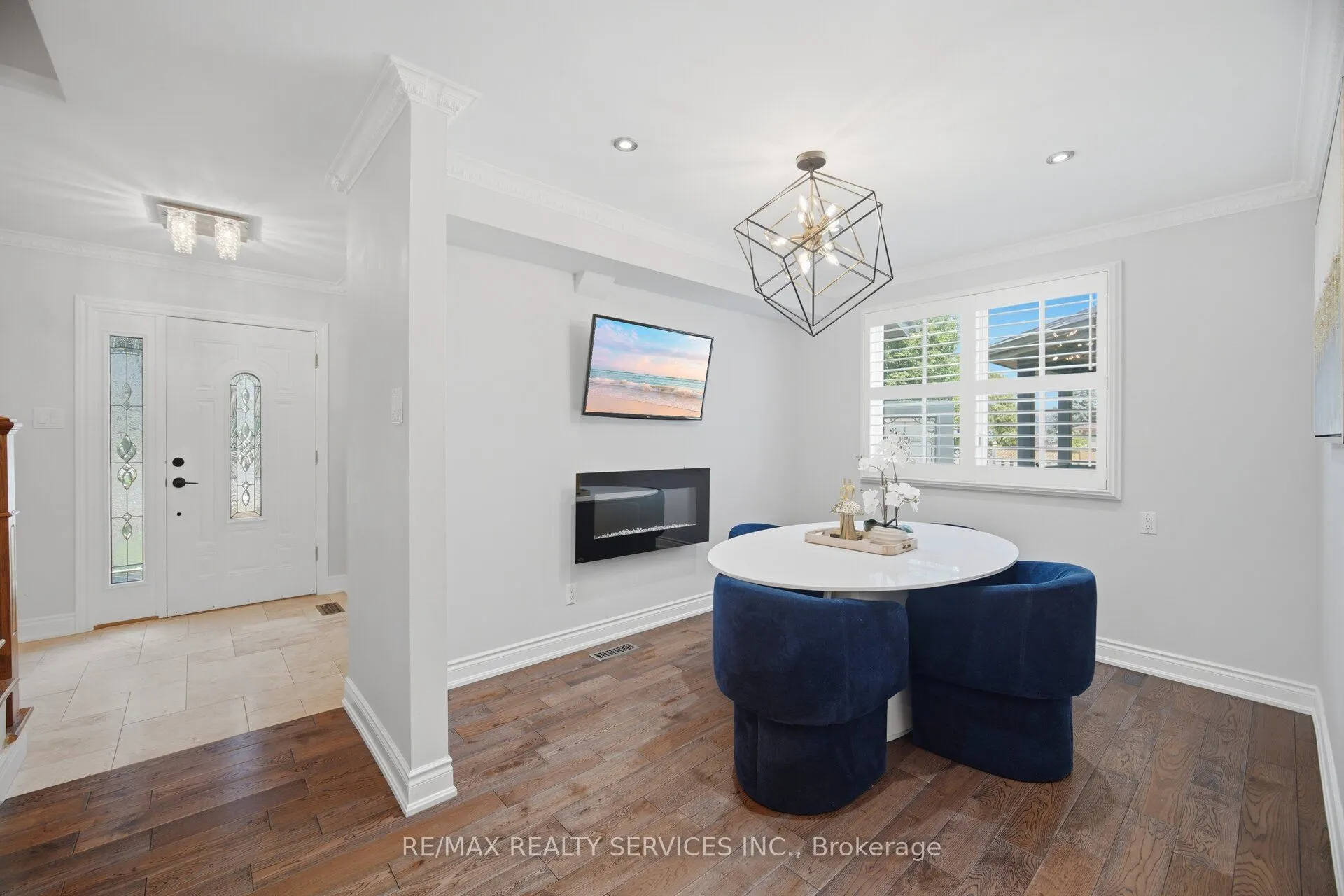 35 Glenmanor Drive