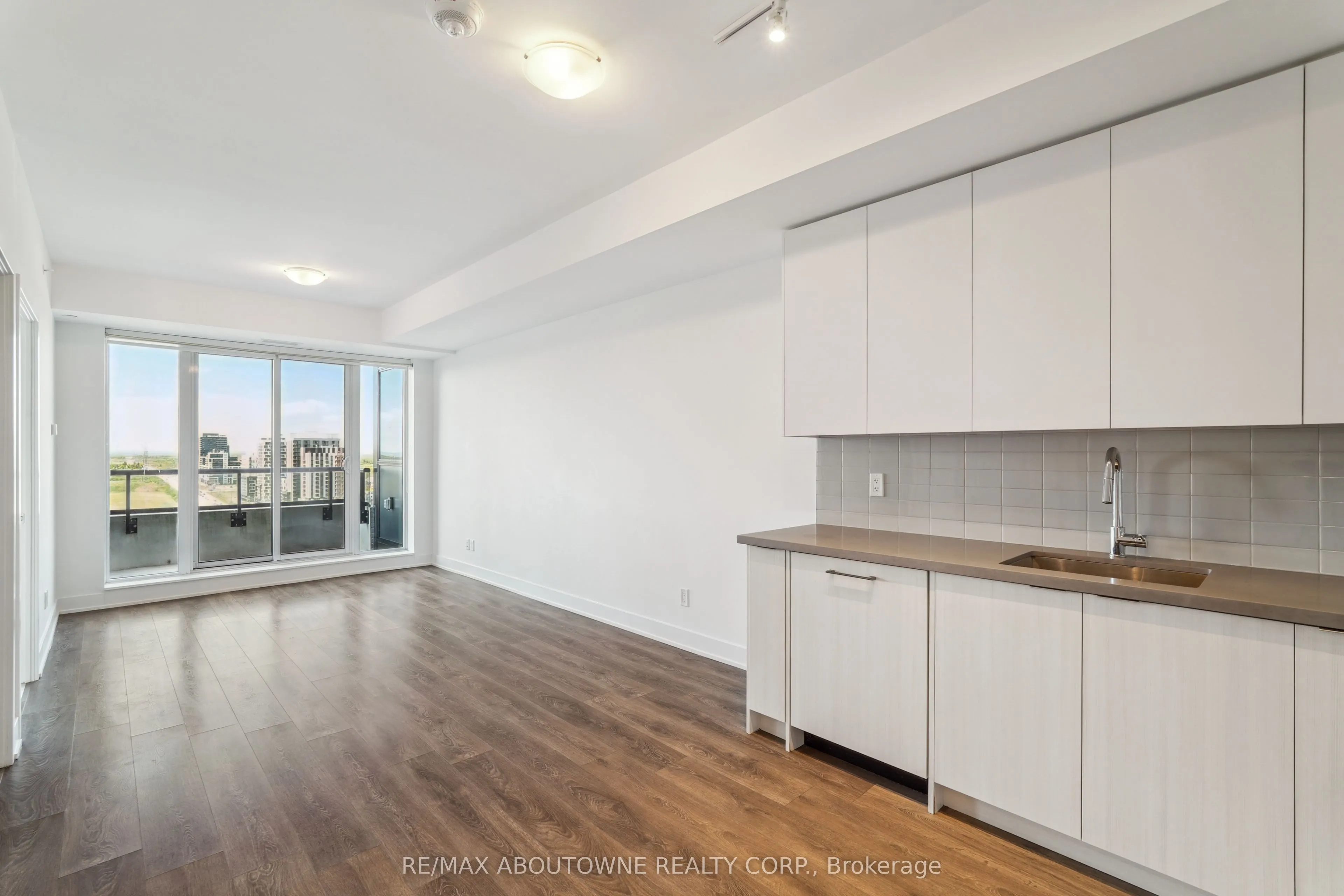 297 Oak Walk Drive #1605