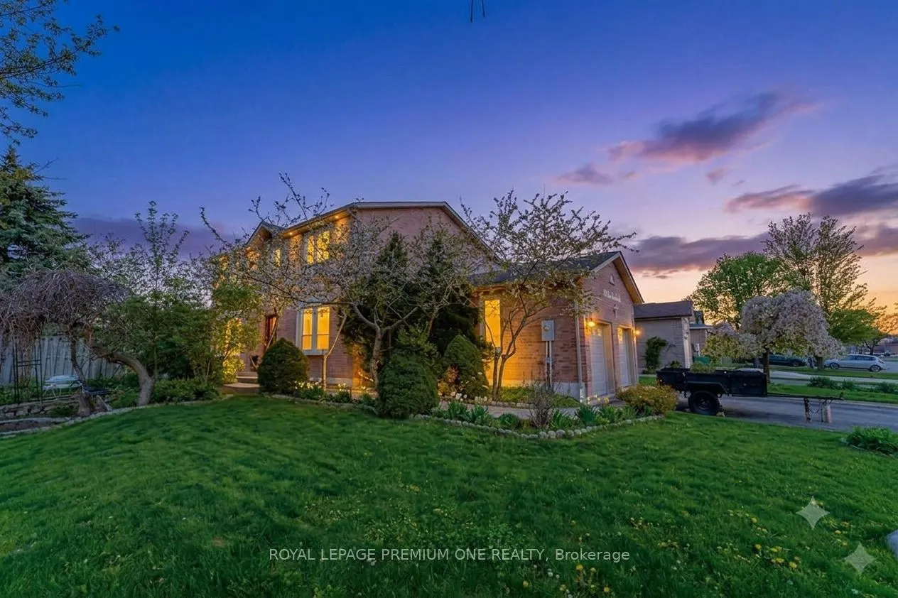 25 Sir Lancelot Court