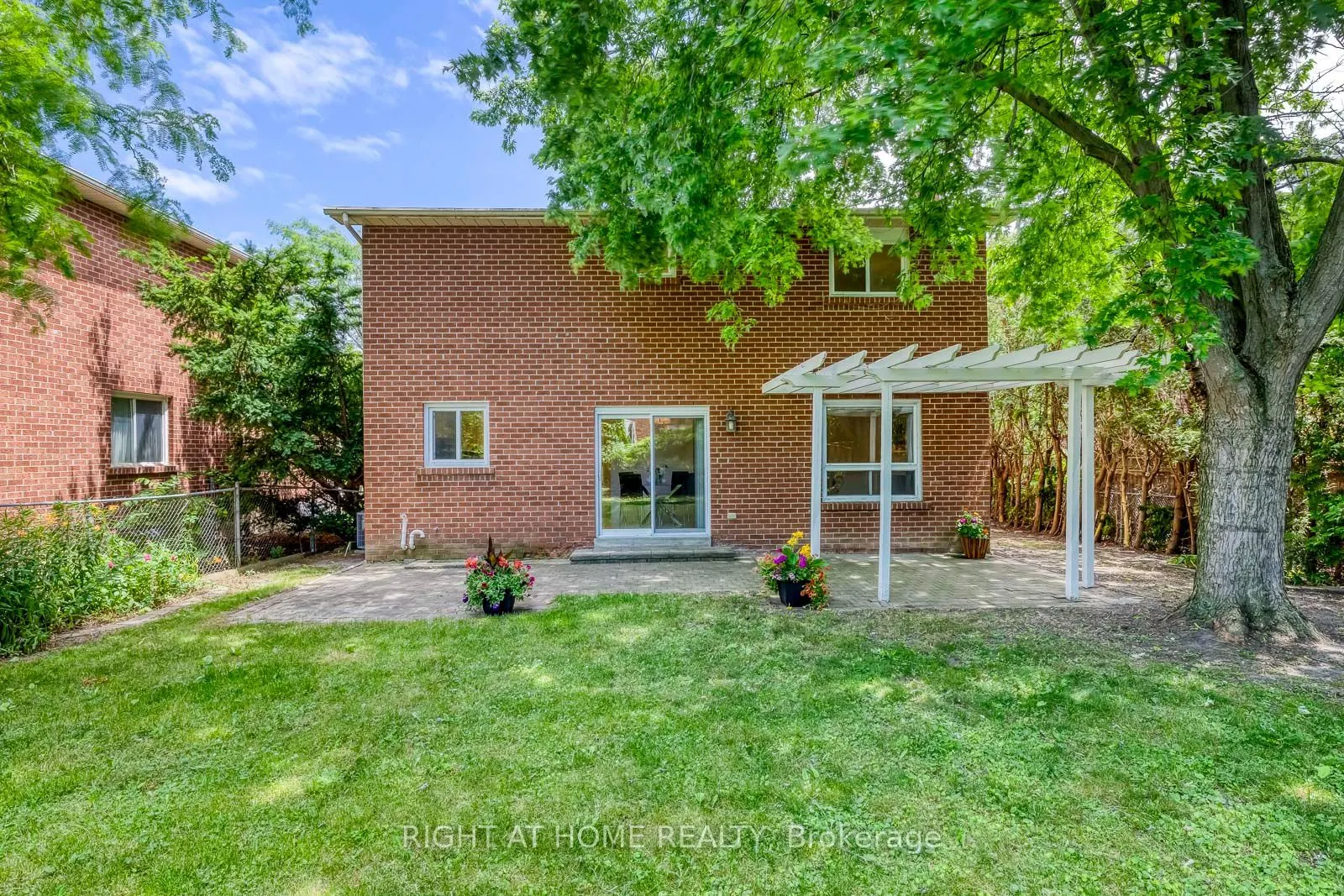 1025 Vanier Drive