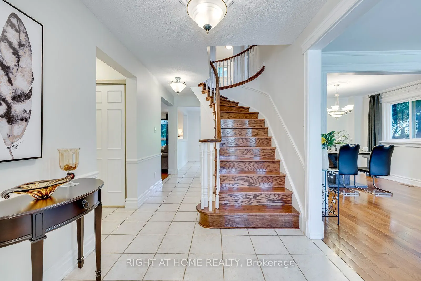 1025 Vanier Drive