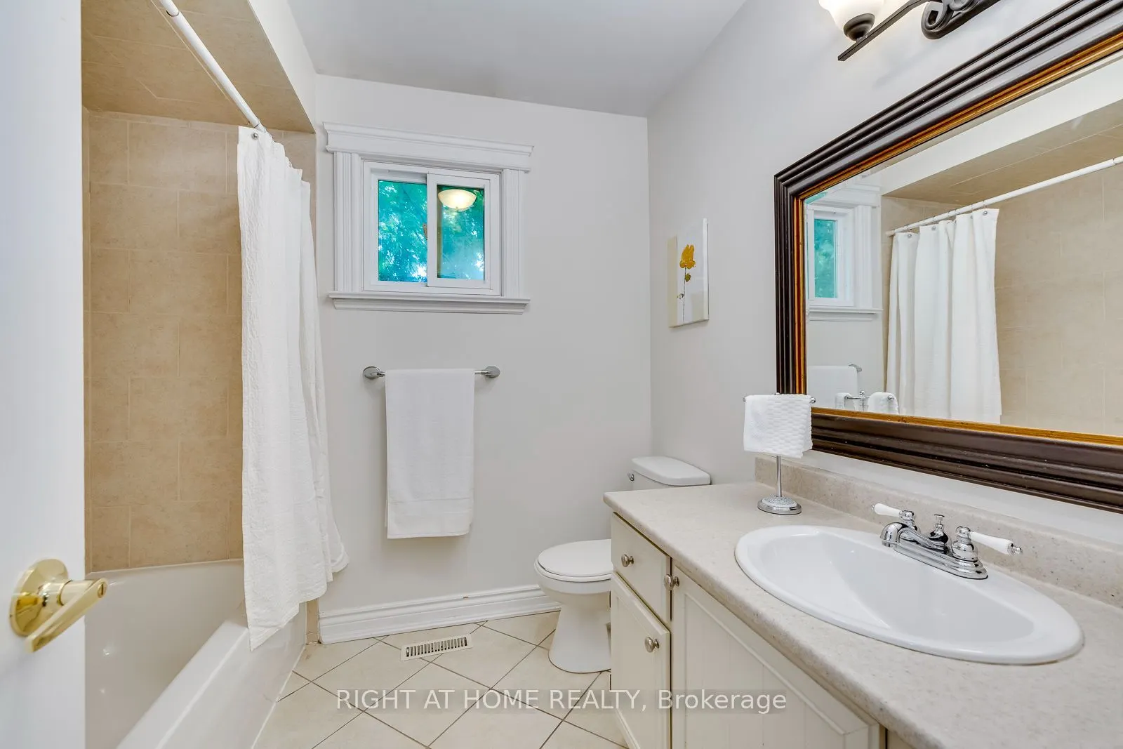 1025 Vanier Drive