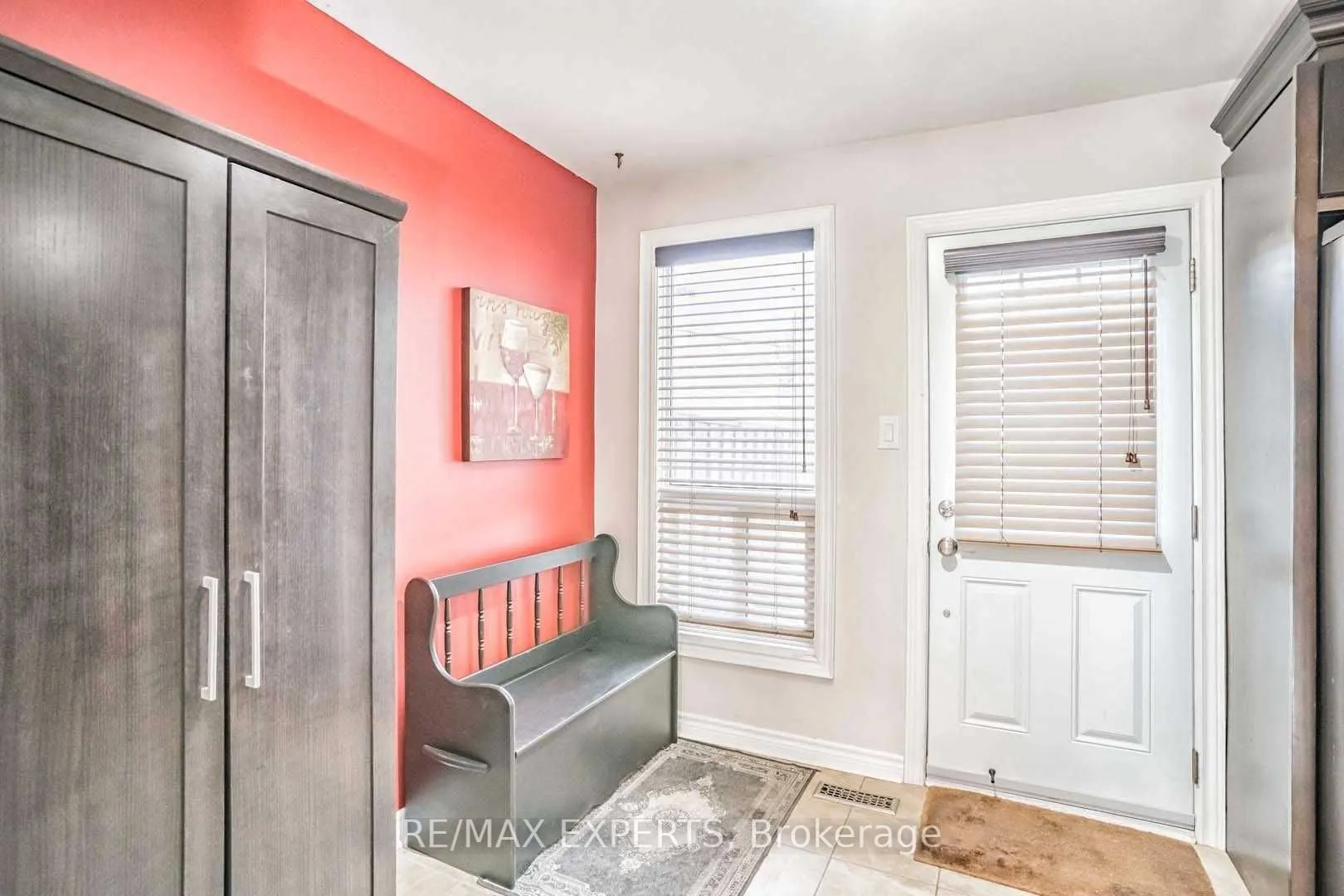 101 Morley Crescent #101