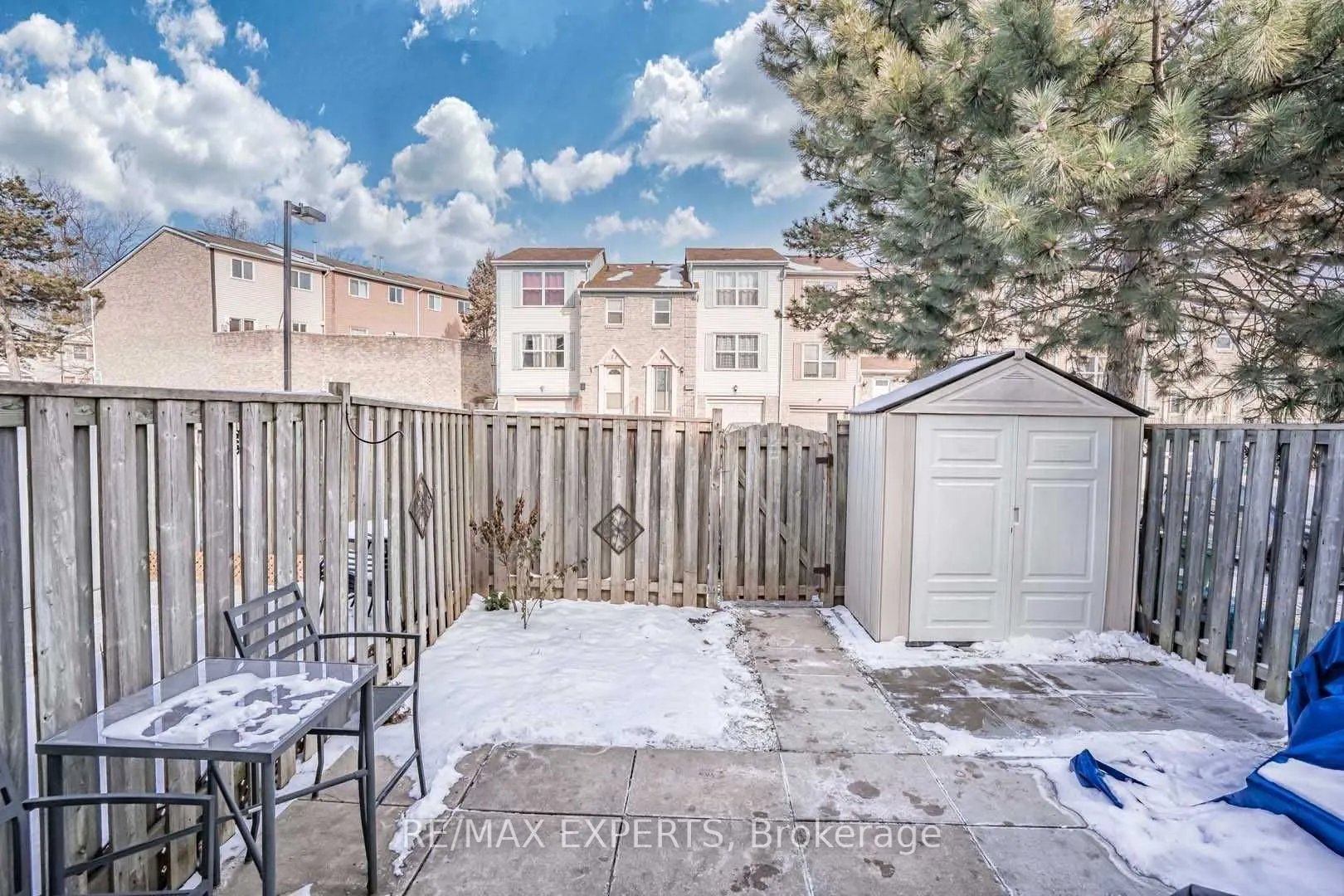 101 Morley Crescent #101