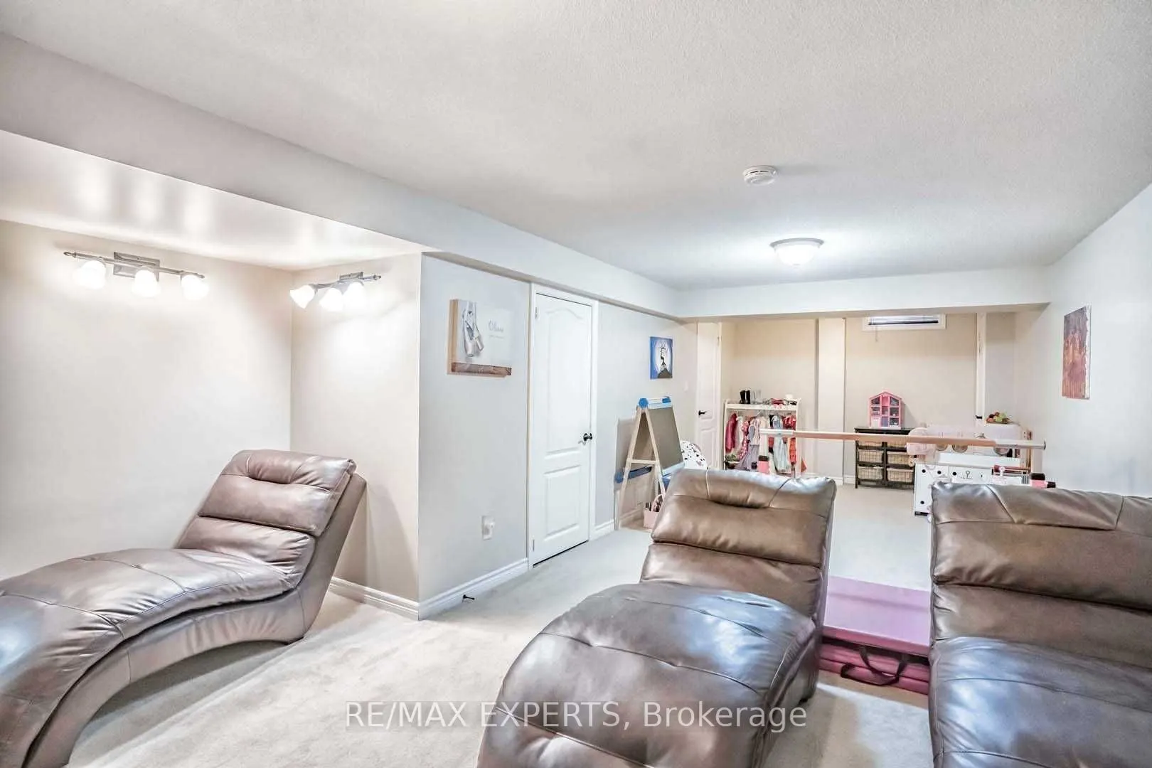 101 Morley Crescent #101