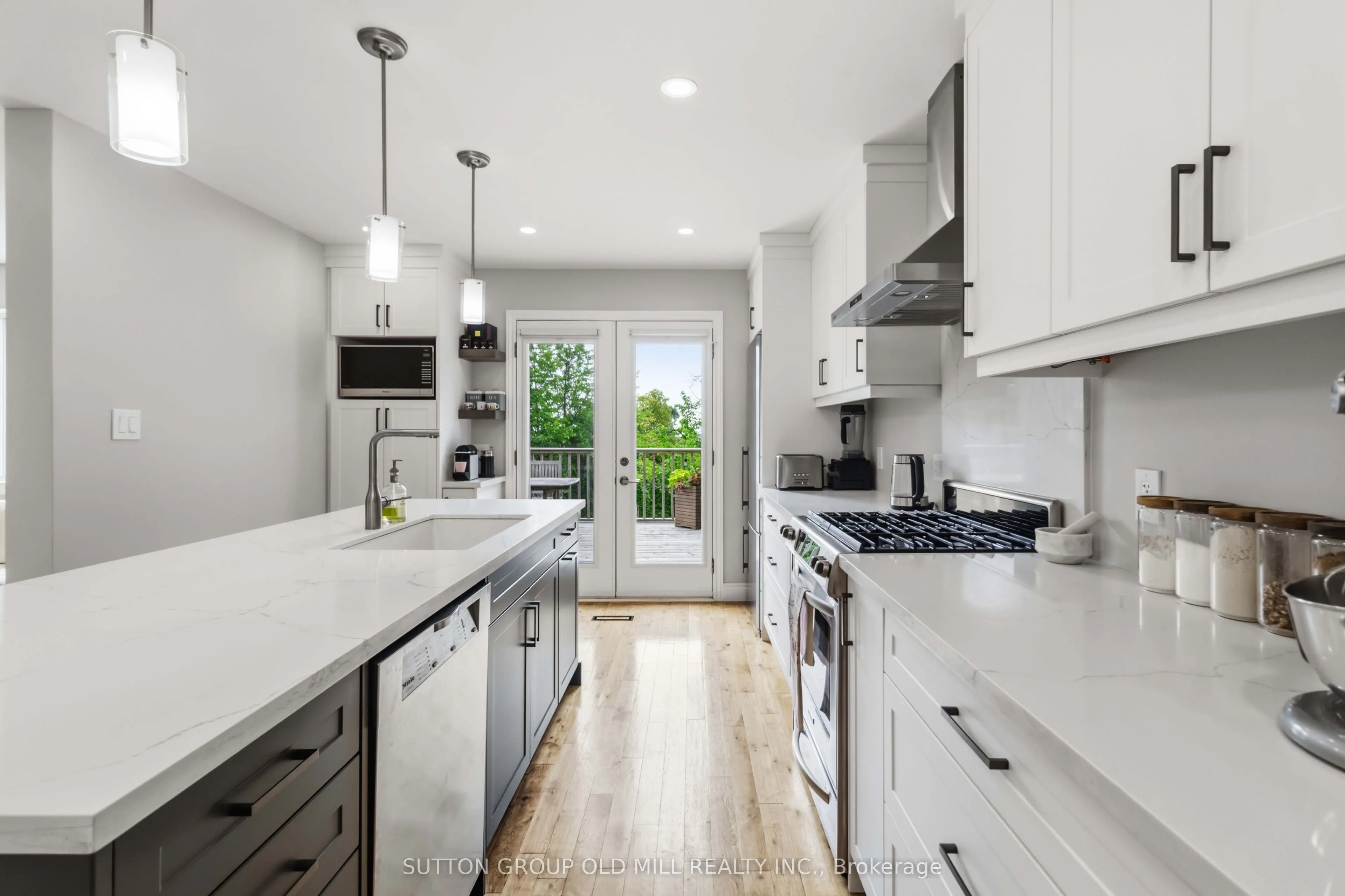 2811 Constable Road