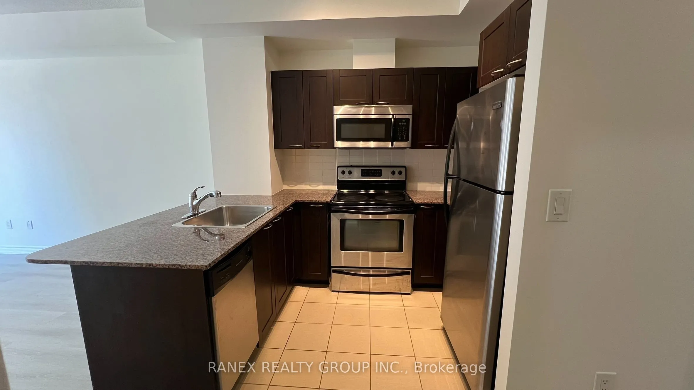 385 Prince Of Wales Drive #317