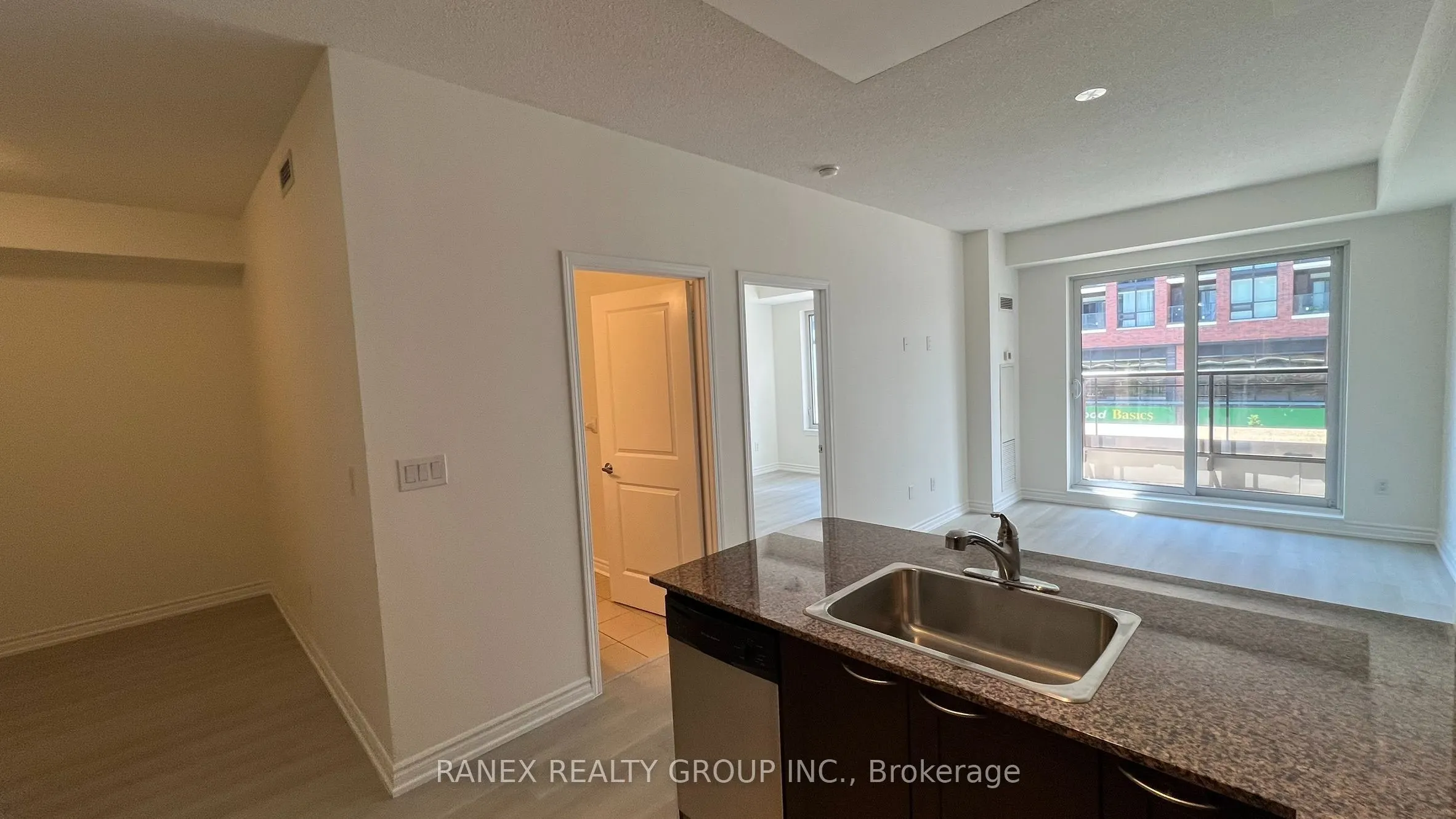 385 Prince Of Wales Drive #317