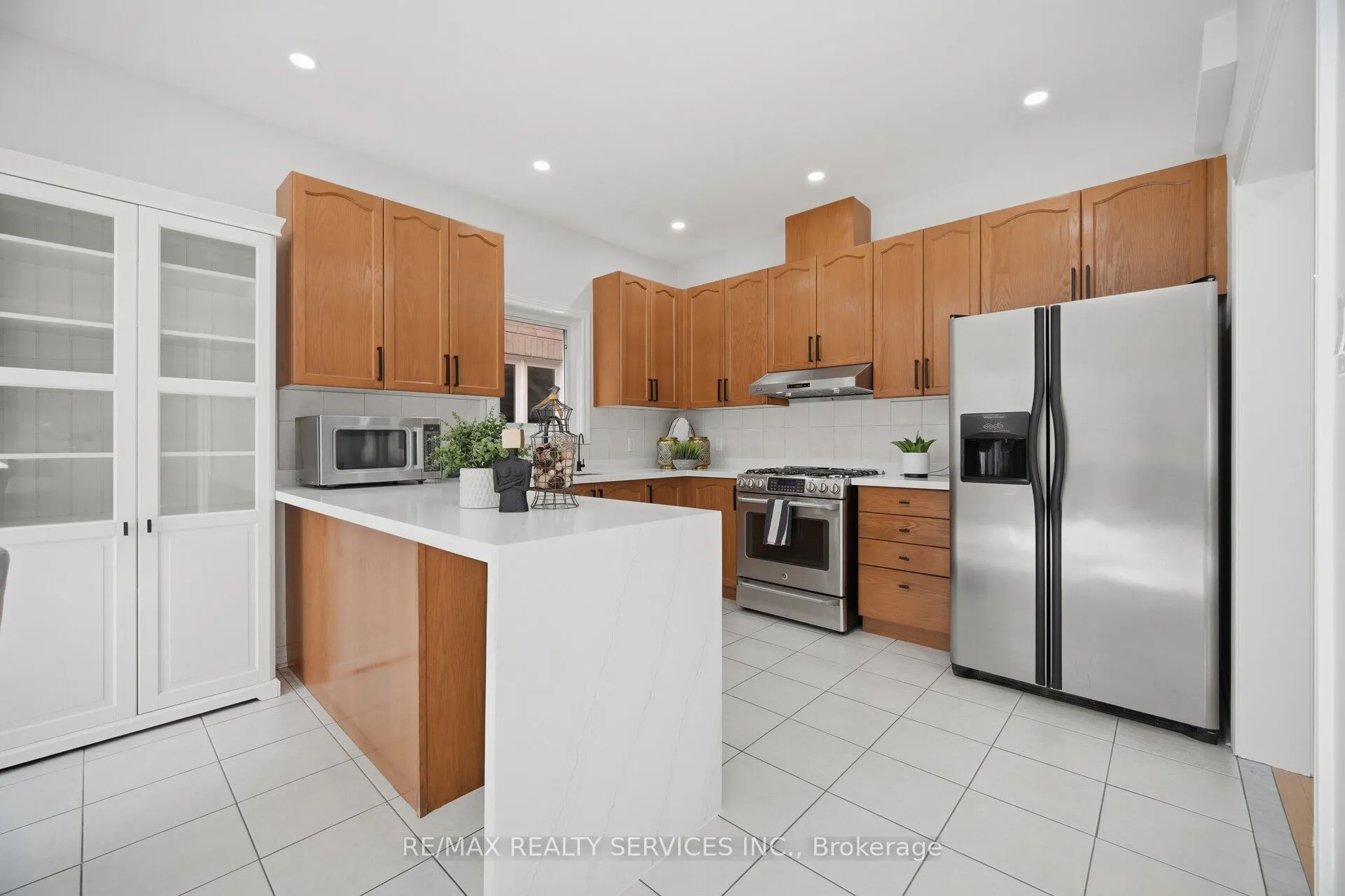 62 SIR JACOBS Crescent