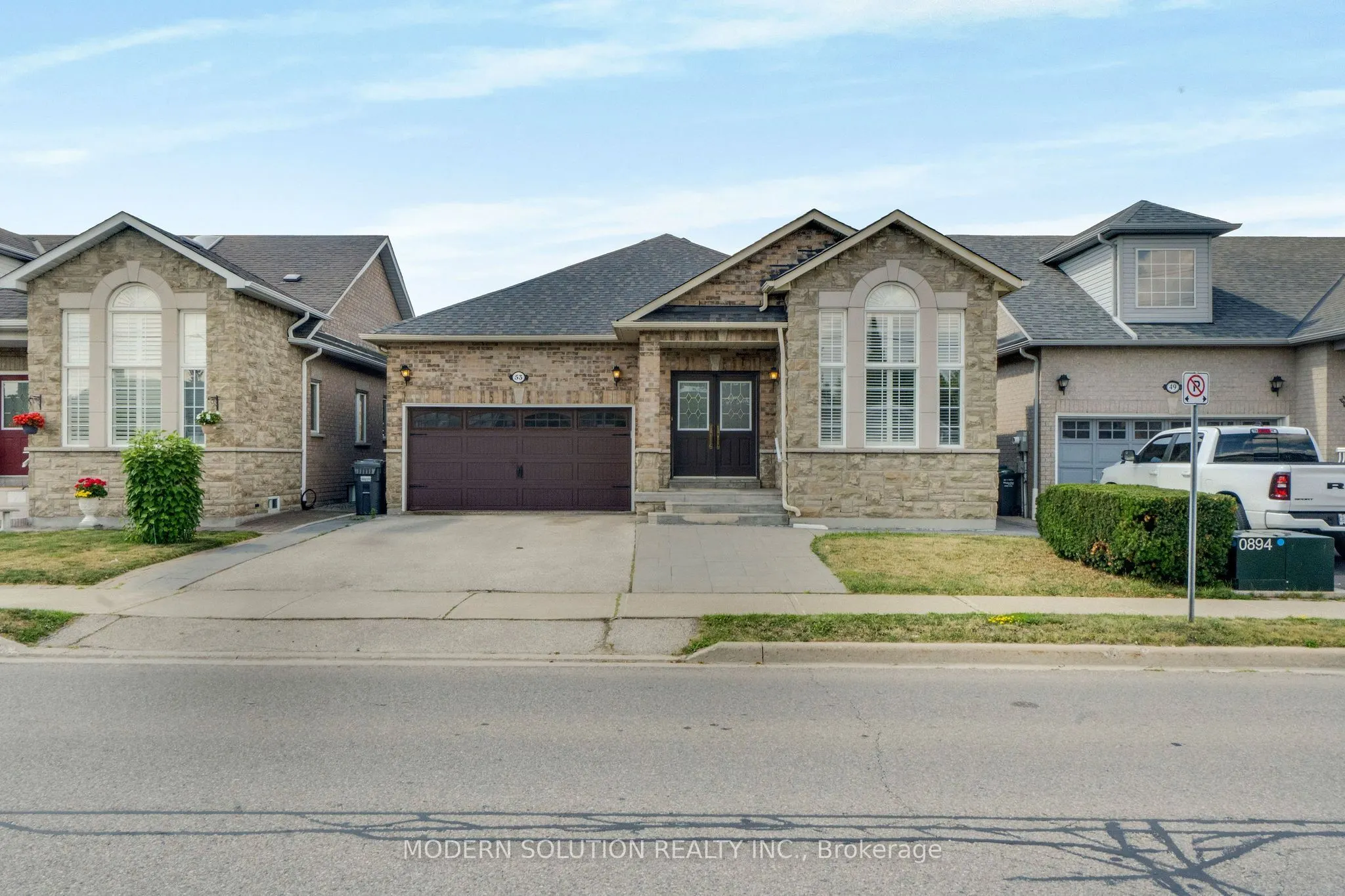 53 Ellwood Drive W