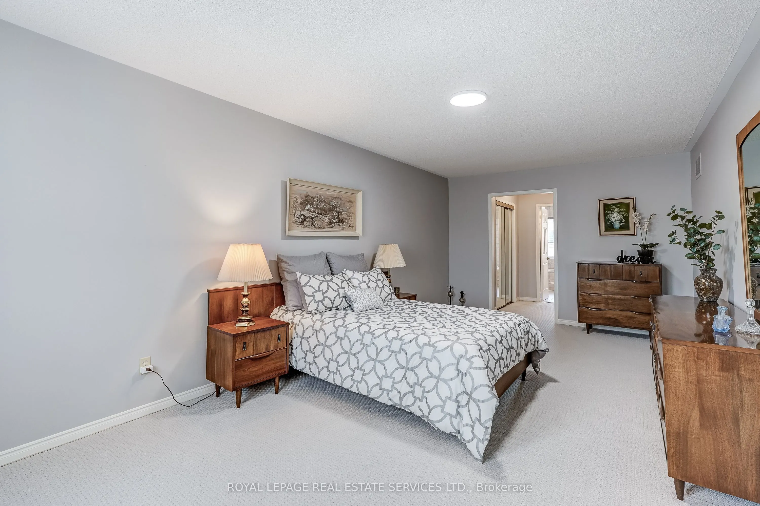 4217 Schneider Court
