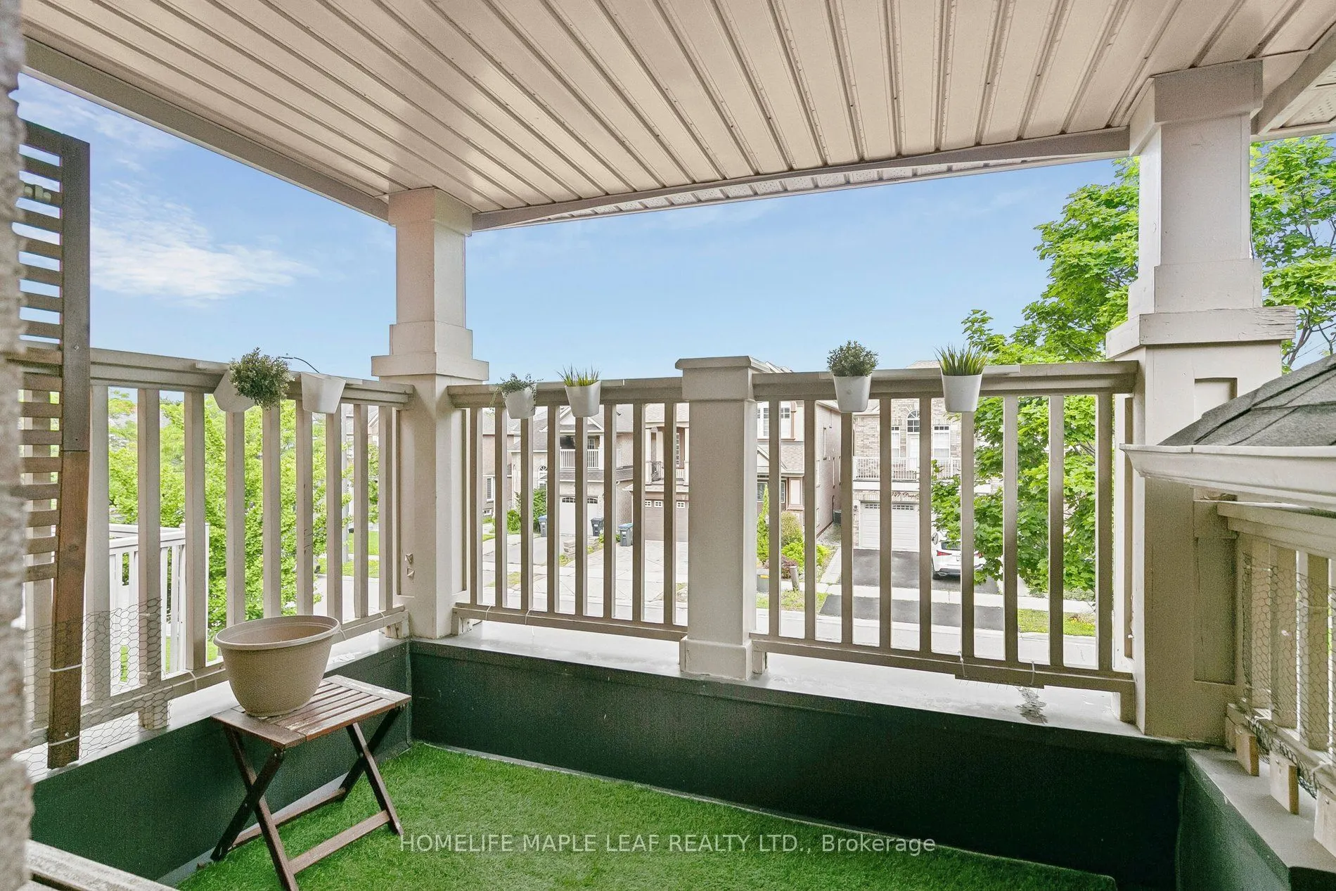 3948 Deepwood Heights